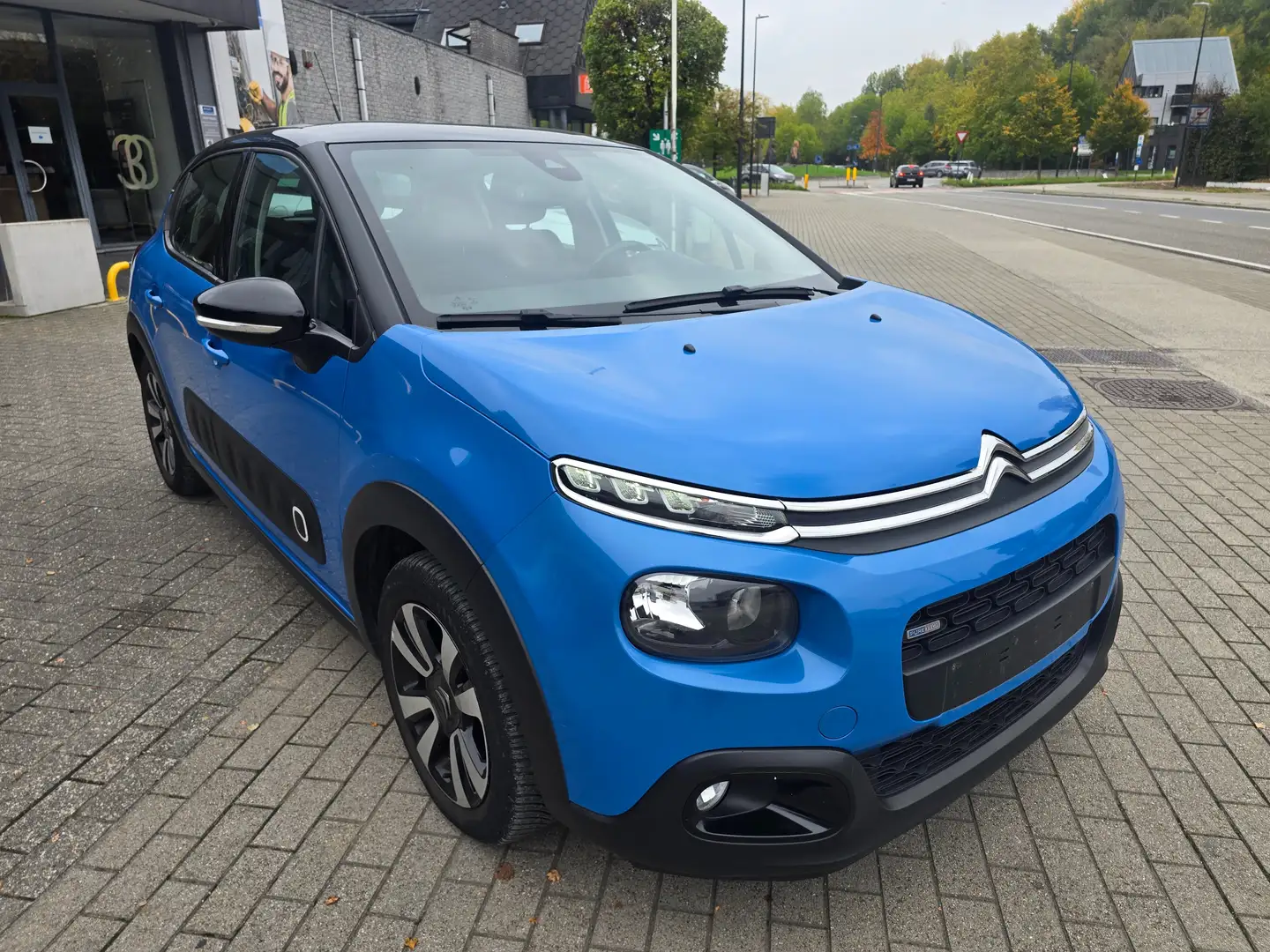 Citroen C3 C3 1.2 PureTech Shine EAT6 S GARANTIE 1 AN/JAAR Azul - 2