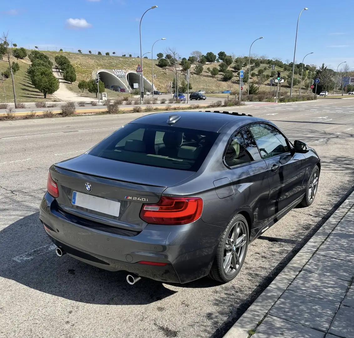 BMW 240 M240iA Coupé xDrive - 1