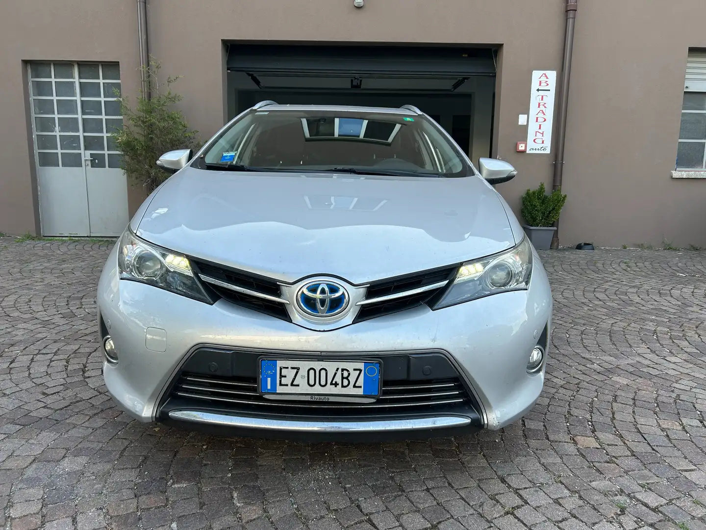 Toyota Auris Auris II  Sport Touring Sport 1.8 hybrid Lounge Argento - 1