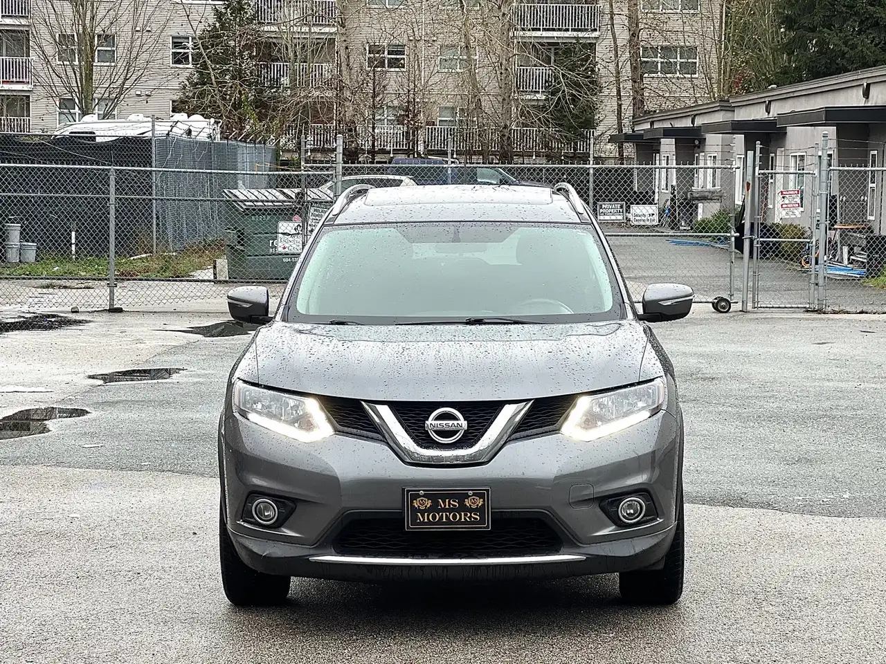 Nissan Rogue снимка Nissan Rogue