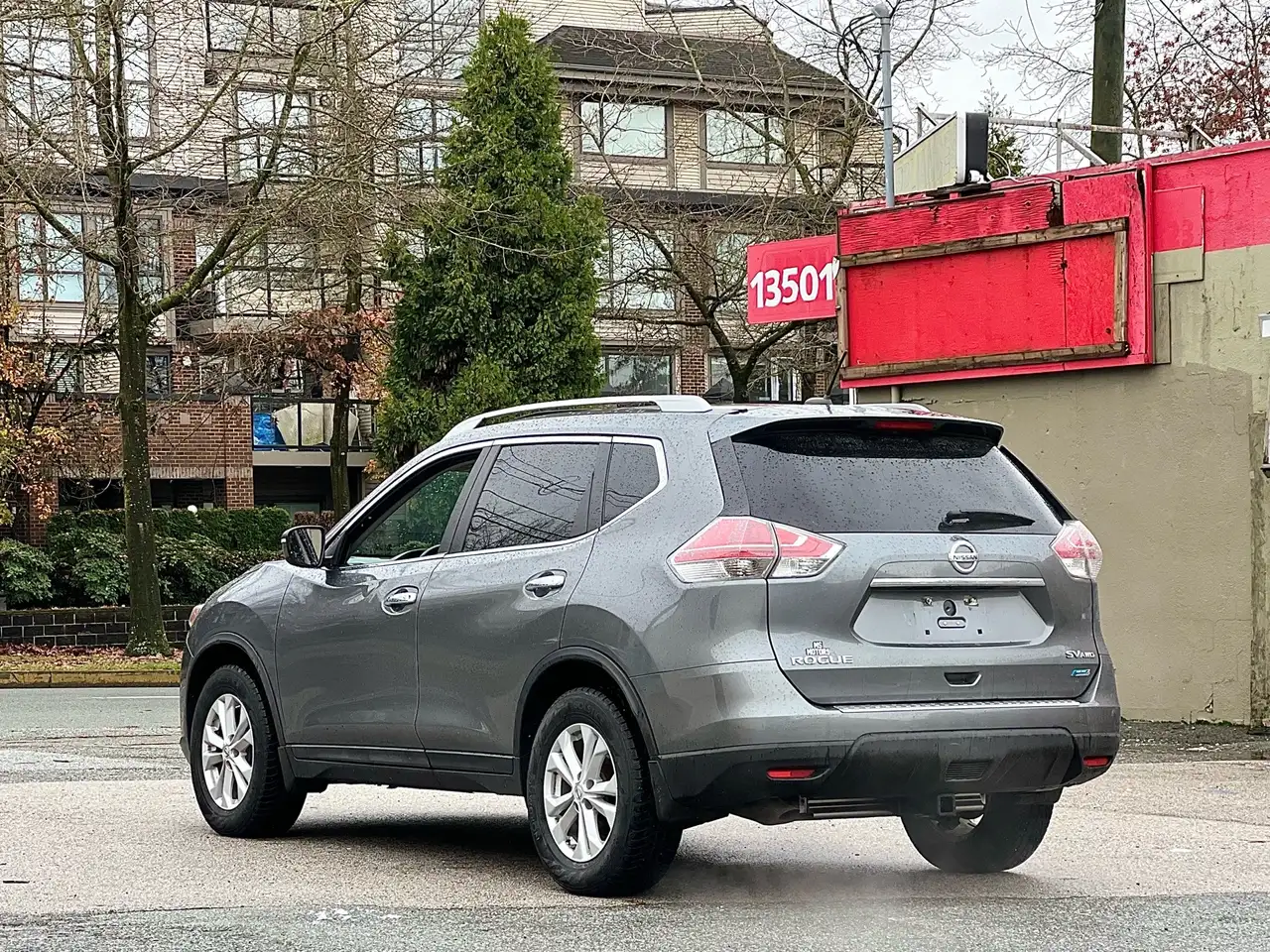 Nissan Rogue снимка Nissan Rogue