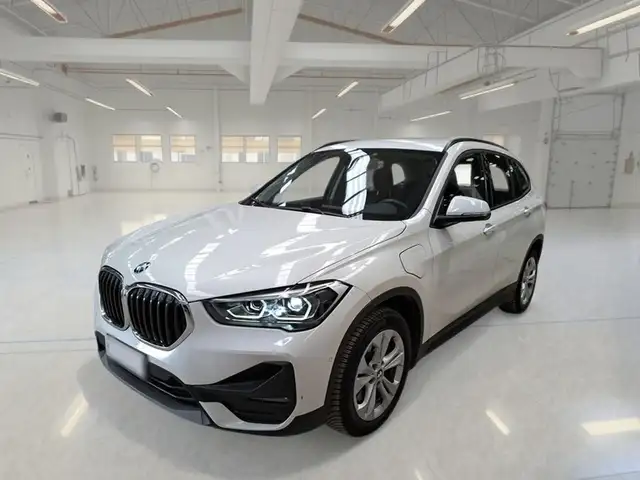 BMW X1 XDRIVE 25E BUSINESS ADVANTAGE AUTOMATICO 5 PORTE SUV