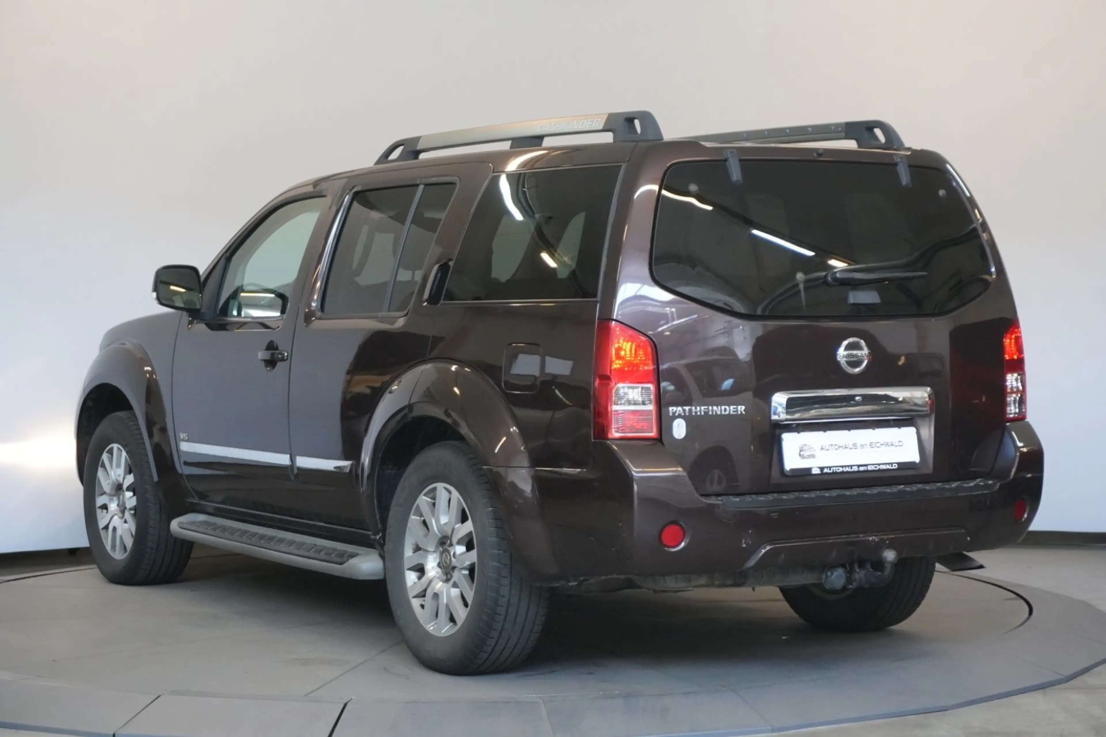 Nissan Pathfinder 3.0 dCi LE V6 7Sitzer Kamera AHK BOSE — photo 3