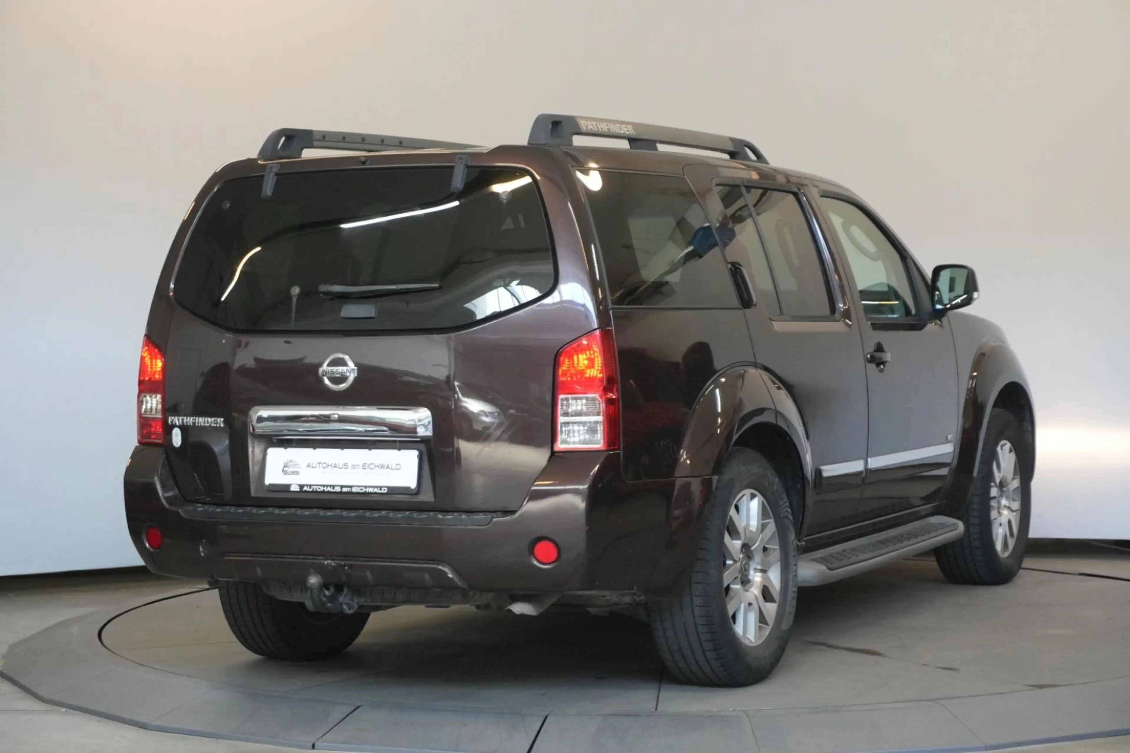 Nissan Pathfinder 3.0 dCi LE V6 7Sitzer Kamera AHK BOSE — photo 5