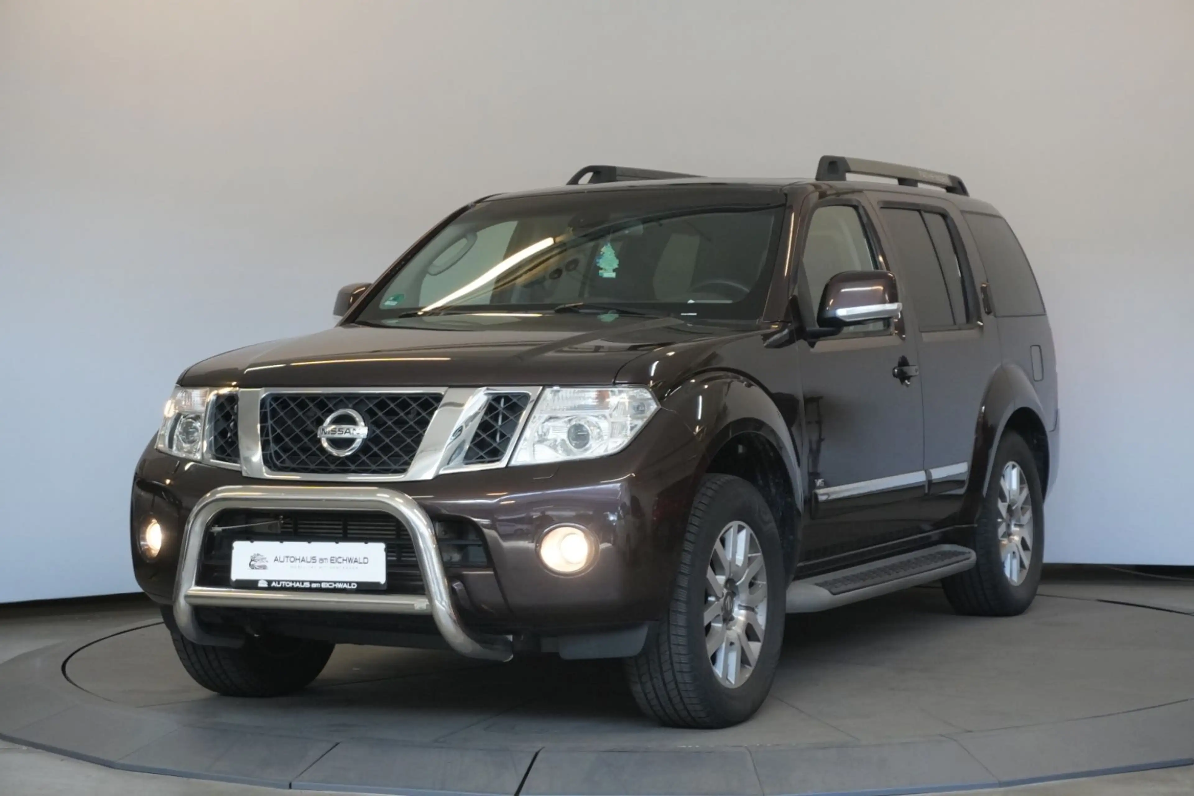Nissan Pathfinder 3.0 dCi LE V6 7Sitzer Kamera AHK BOSE