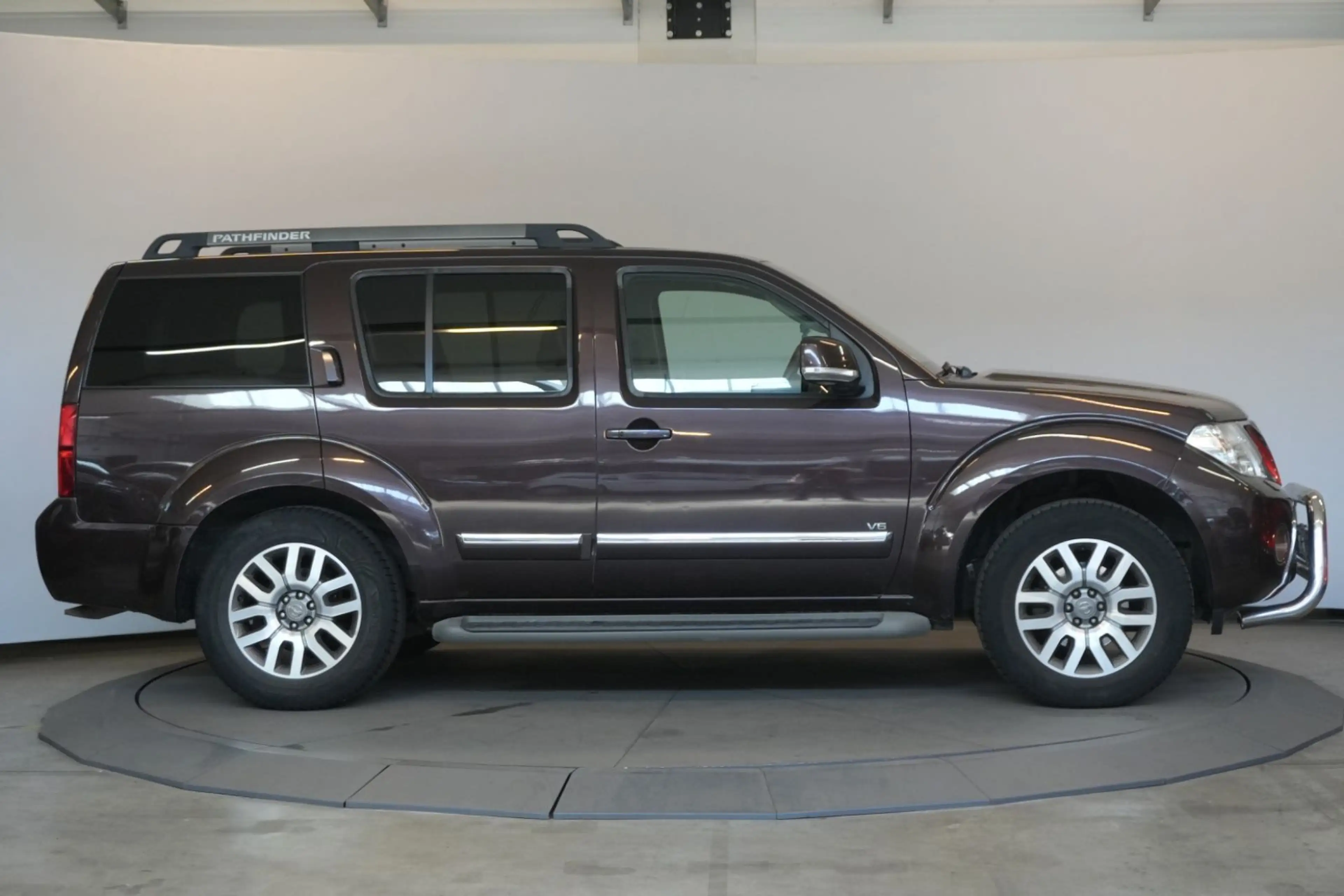 Nissan Pathfinder 3.0 dCi LE V6 7Sitzer Kamera AHK BOSE — photo 6