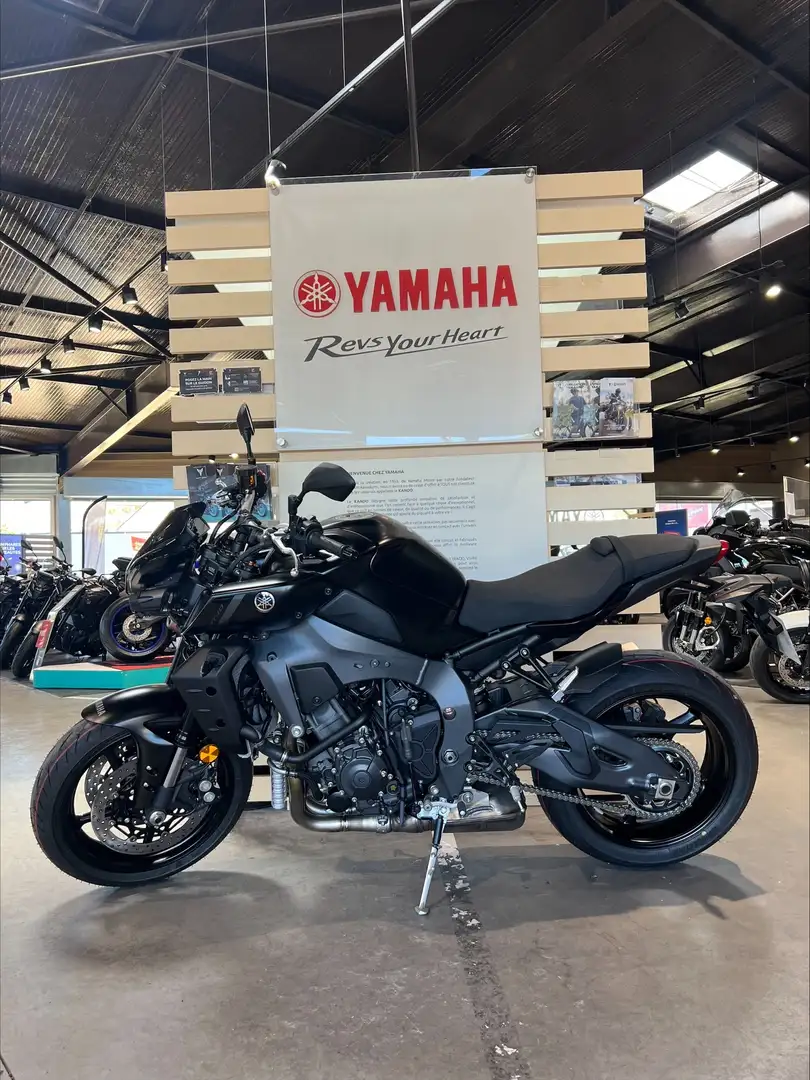 Yamaha MT-10 Noir - 2