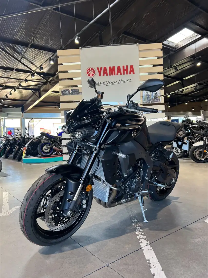 Yamaha MT-10 Noir - 1