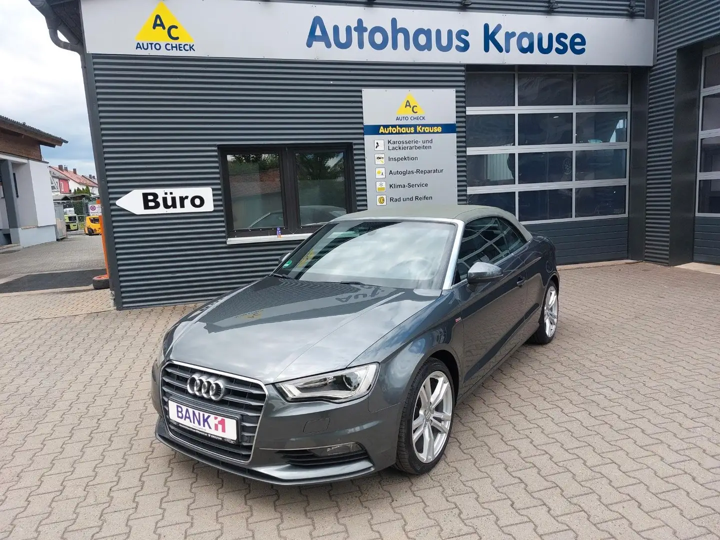 Audi A3 Cabriolet S line Sportpaket Grau - 2