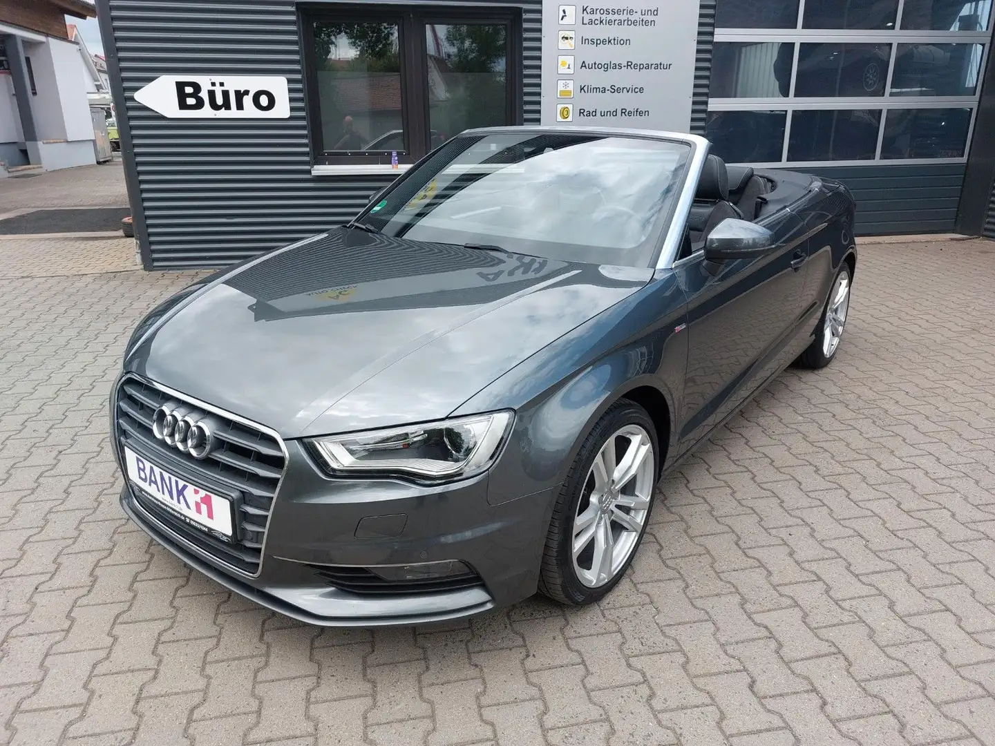 Audi A3 Cabriolet S line Sportpaket Grau - 1