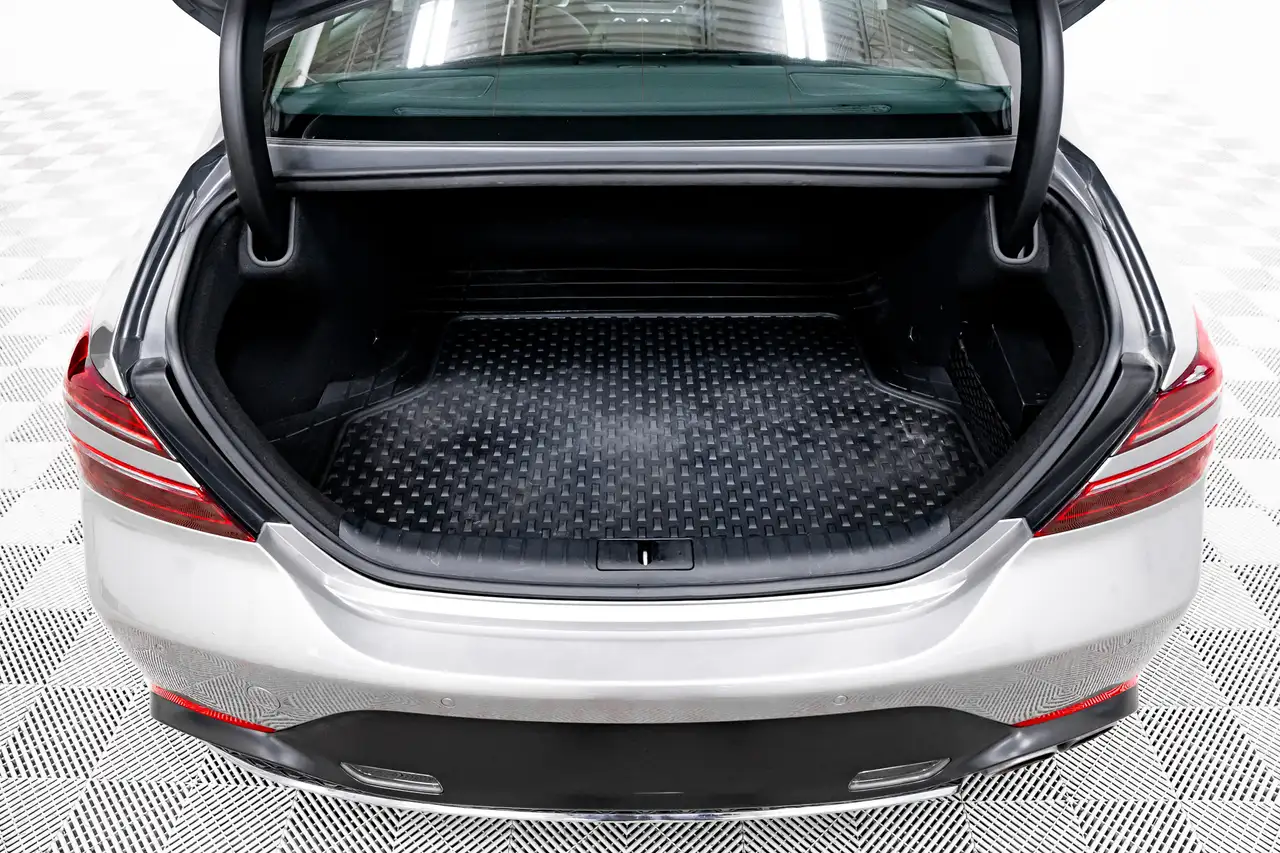 Genesis G70 снимка Genesis G70
