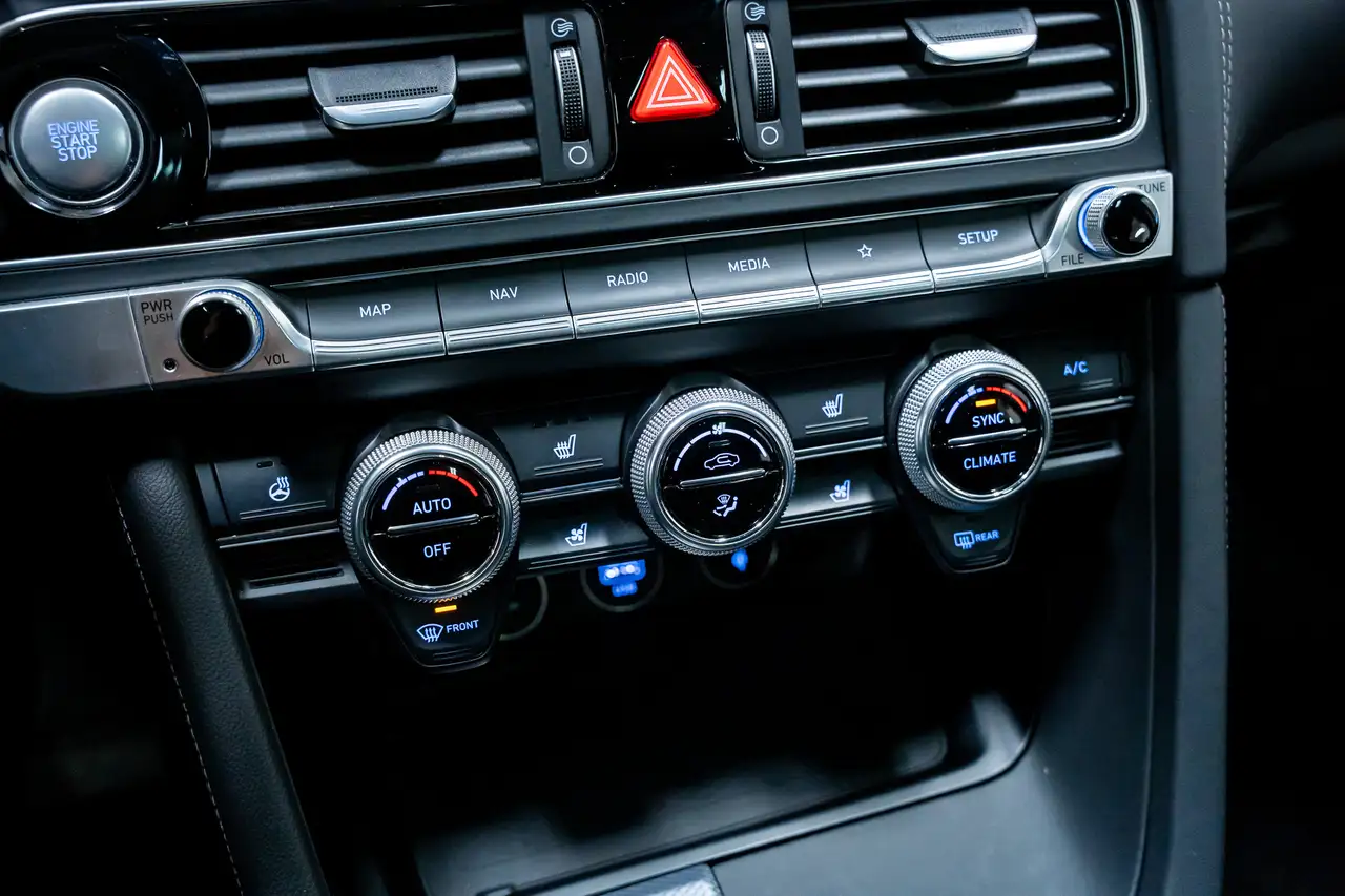 Genesis G70 снимка Genesis G70