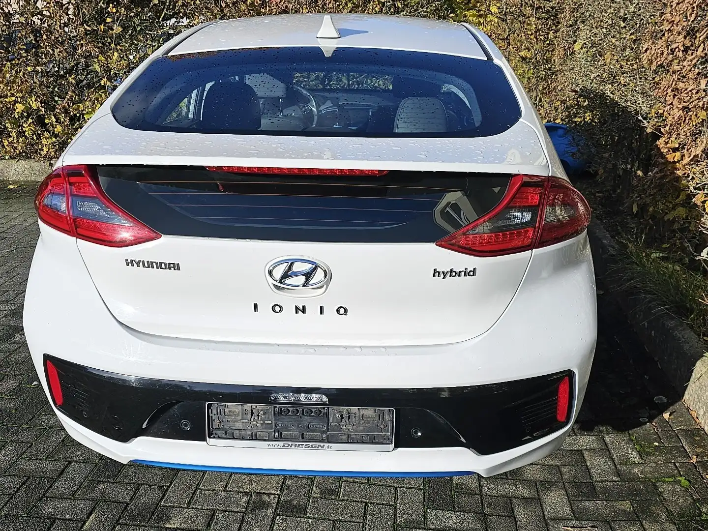 Hyundai IONIQ Hybrid 1.6 GDI Premium Weiß - 2