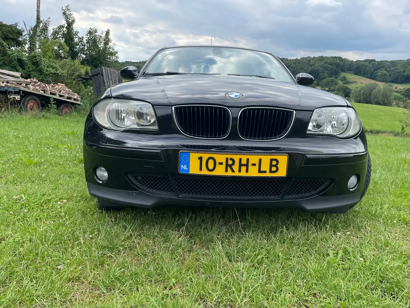 BMW 118 118 118i High Executive Zwart - 2