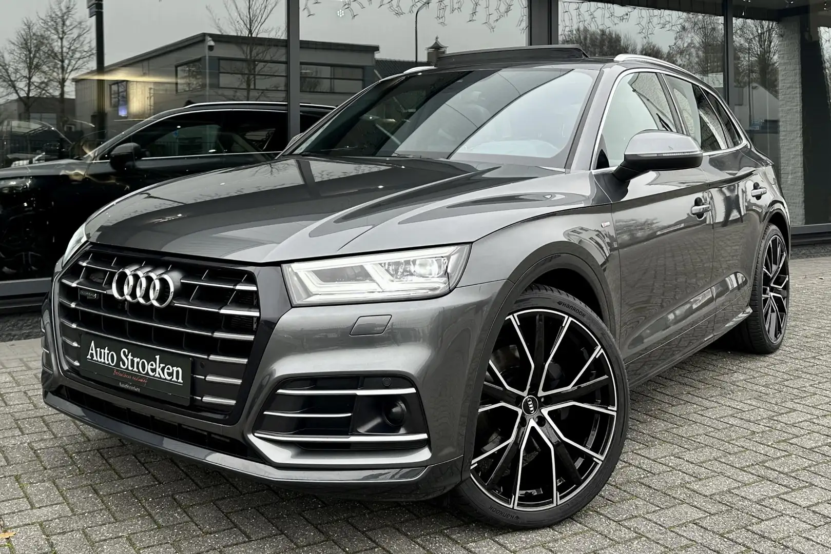Audi Q5 50 TFSIe Quattro S-Line Virtual Pano Lucht Matrix Gris - 1