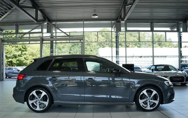 Audi A3 view 6