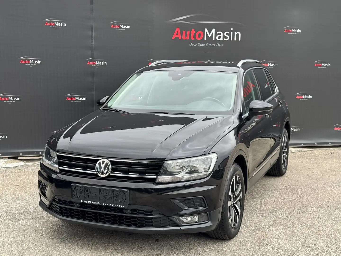 Volkswagen Tiguan 2,0 TDI SCR Comfortline DSG Schwarz - 1