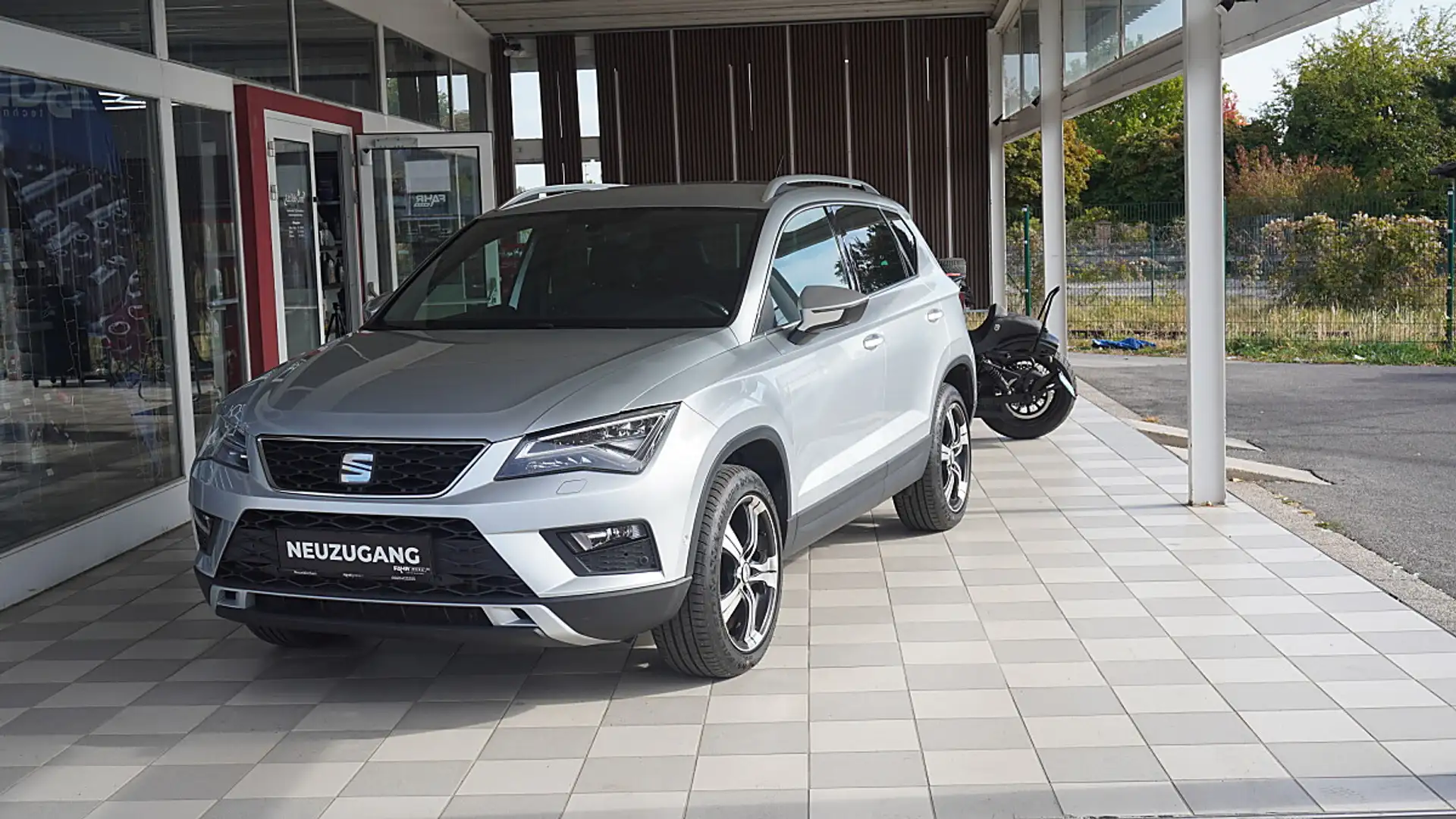SEAT Ateca 2,0 Xcellence 4WD TDI Grau - 1