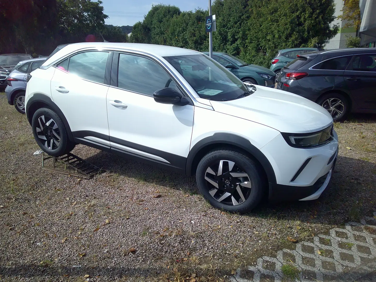 Opel Mokka Edition, 360GKamera,LED,PDC,Alu,Top Zustand Weiß - 1