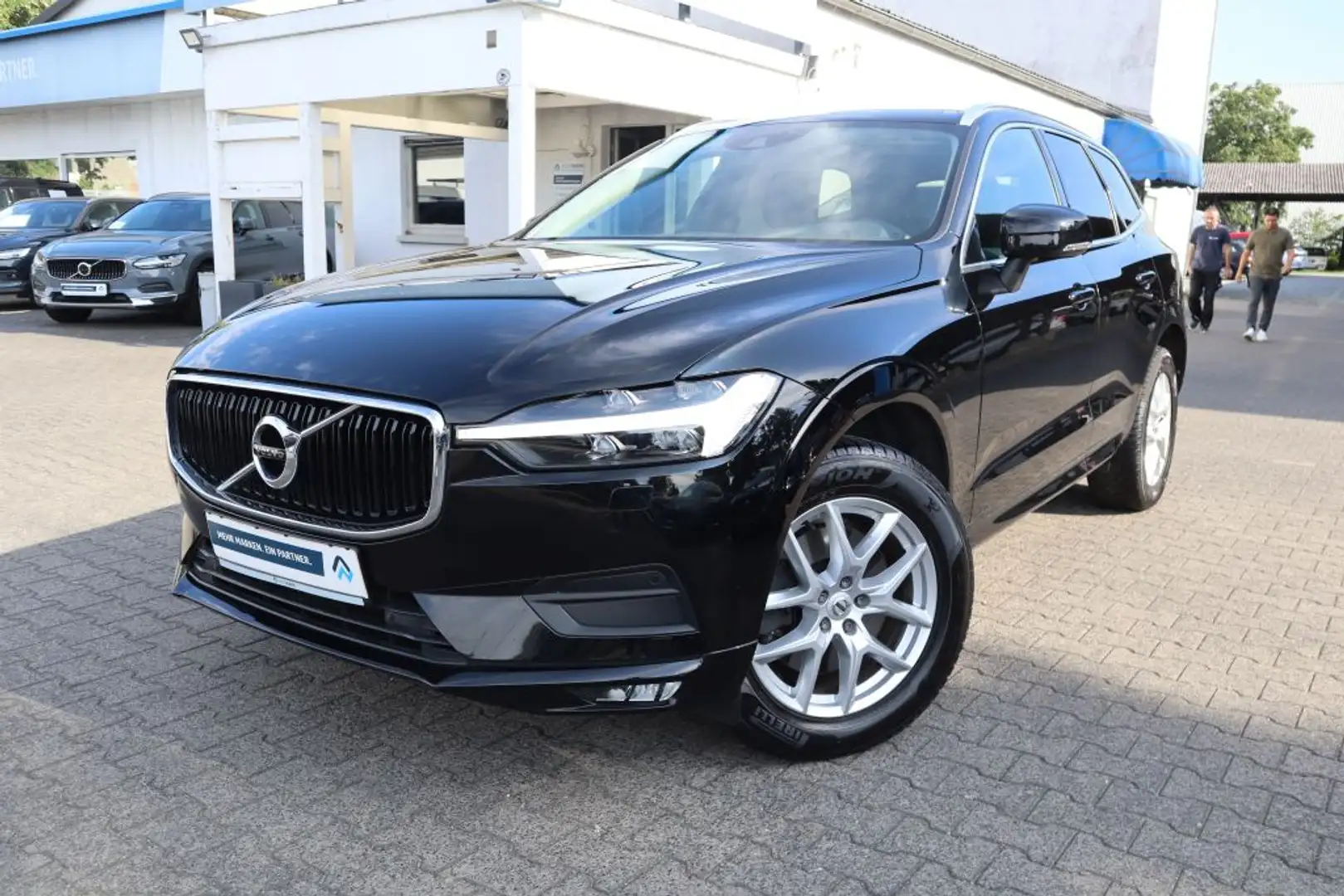 Volvo XC60 XC60 B4 D AWD Geartronic Momentum Pro|AHK|R-CAM| - 1