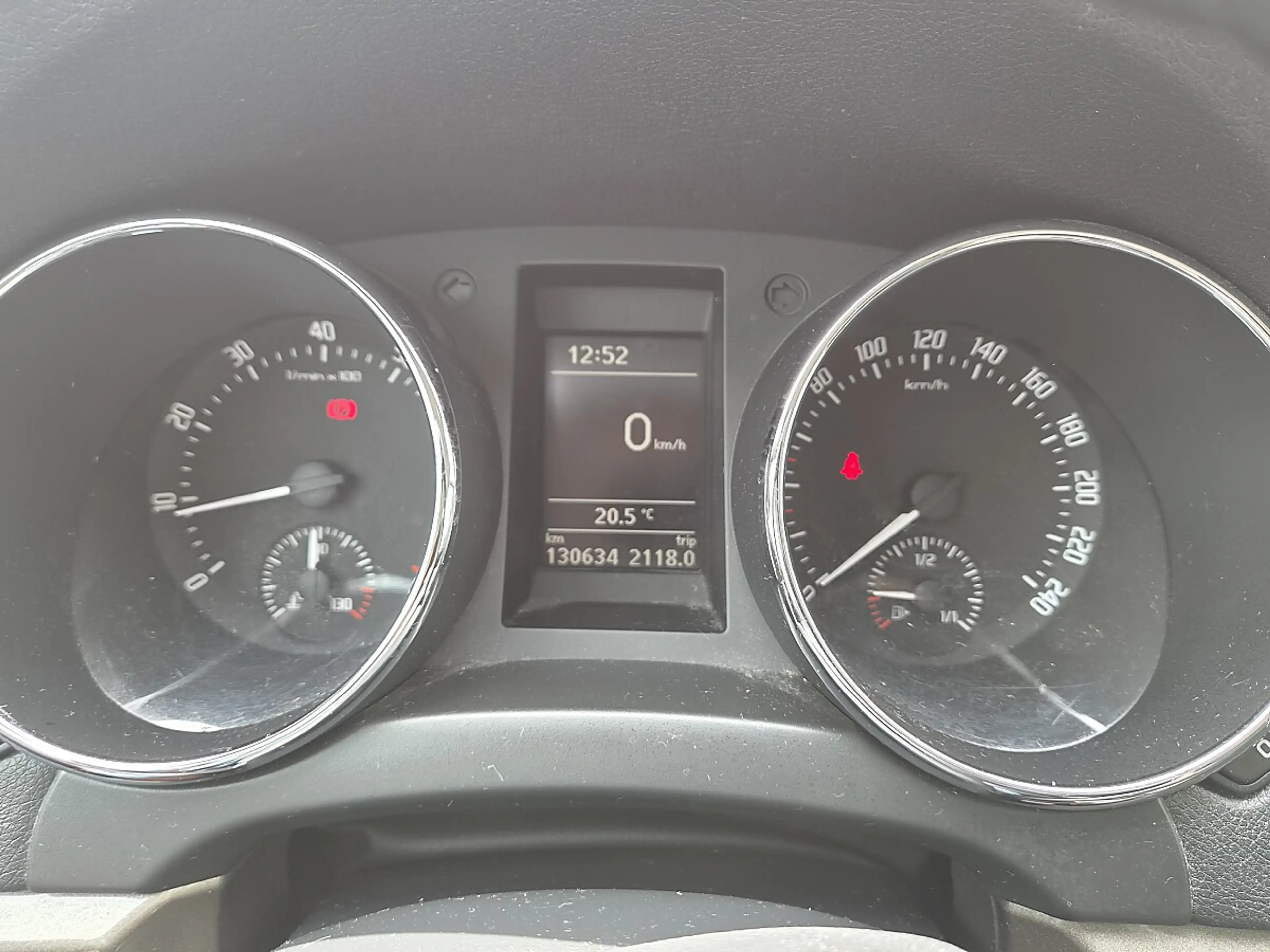 Skoda Yeti Elegance Outdoor 4x4 1,8 TSI — photo 8