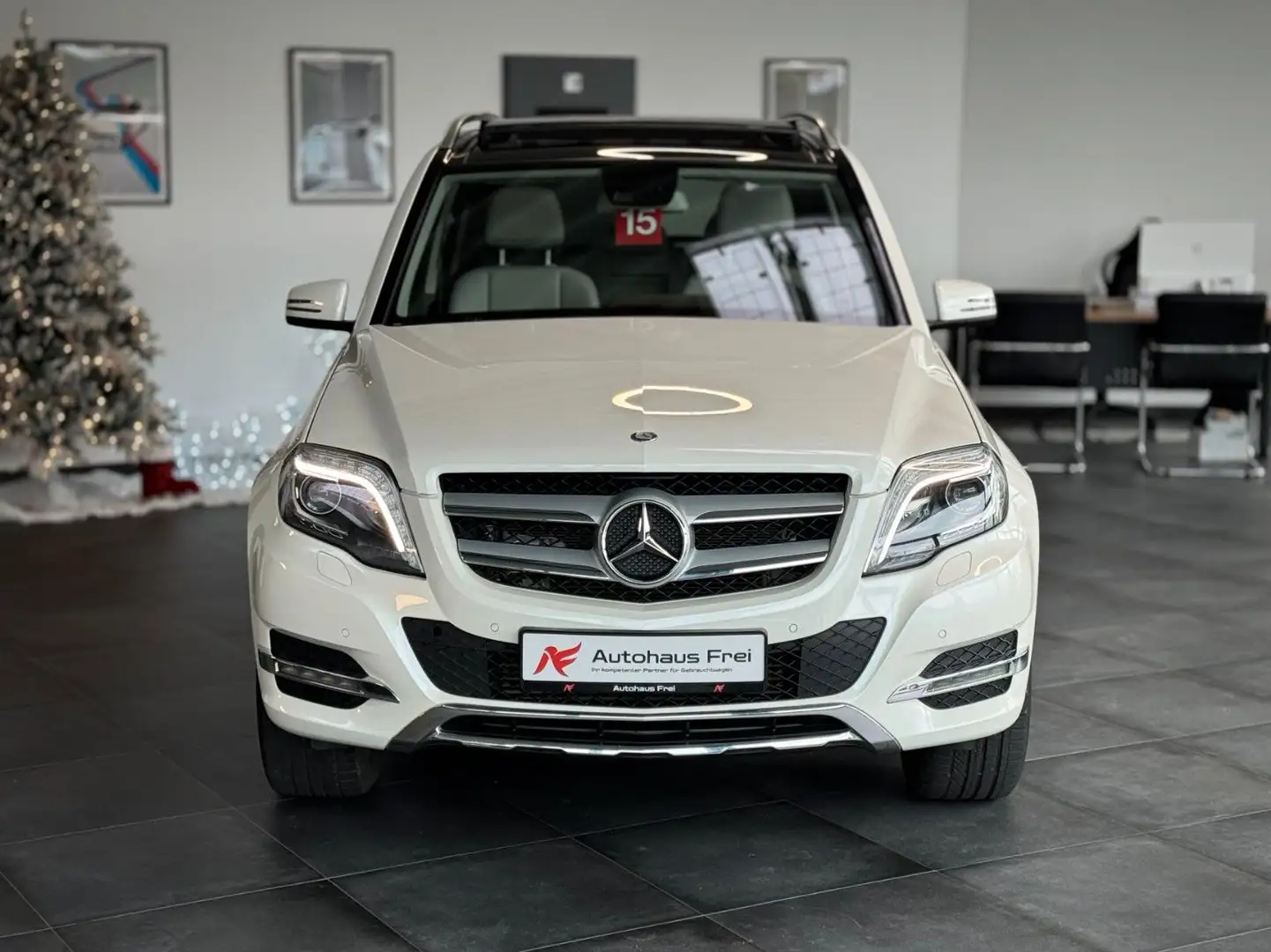 Mercedes-Benz GLK 250 CDI 4Matic*designo*Keyless*Panorama*AHK* Weiß - 2