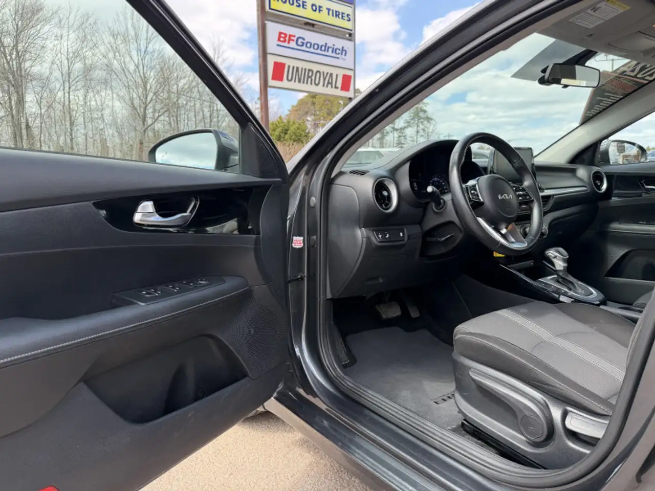 Kia Forte снимка Kia Forte