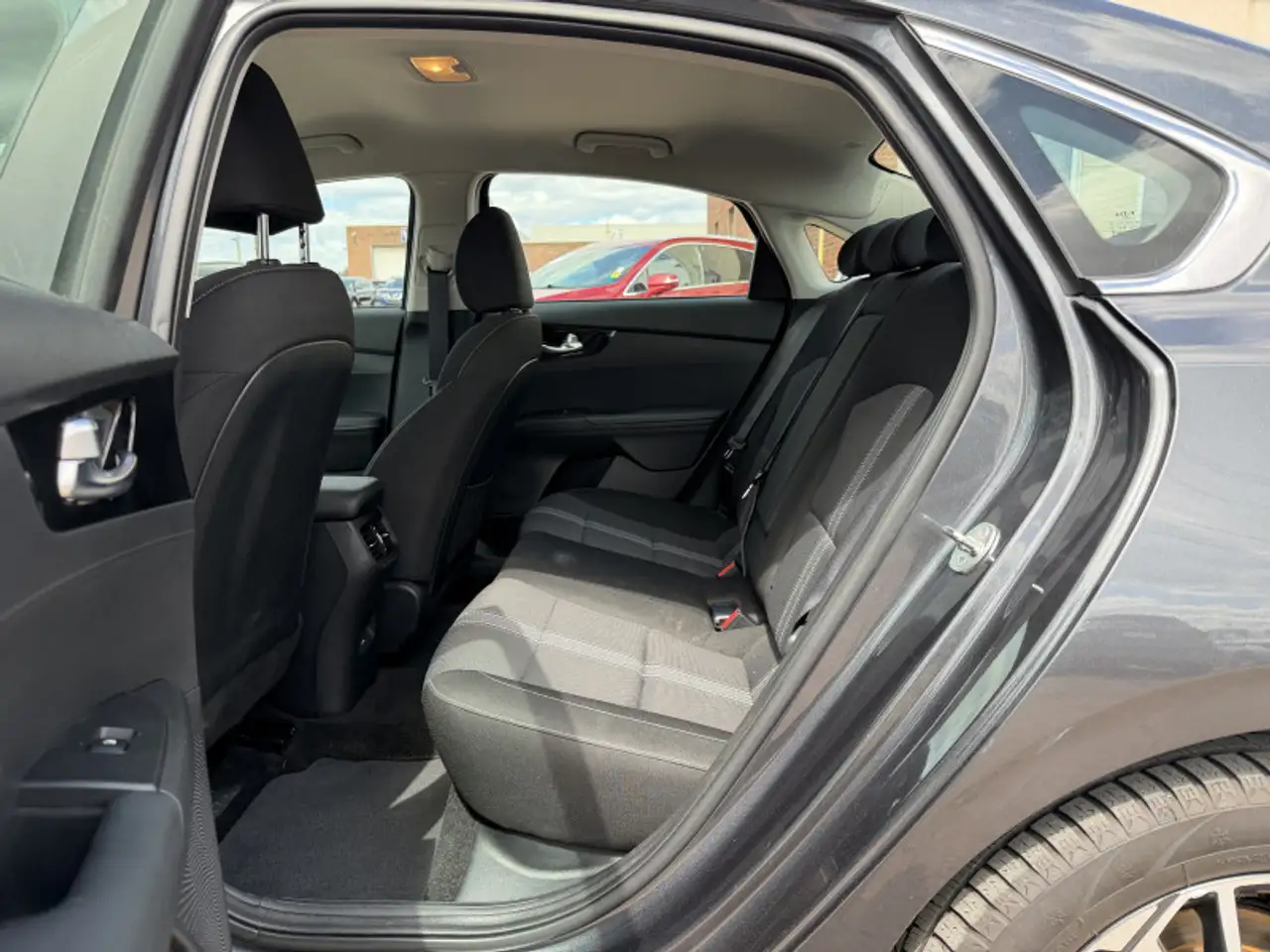 Kia Forte снимка Kia Forte