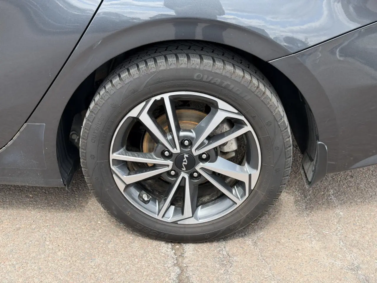 Kia Forte снимка Kia Forte
