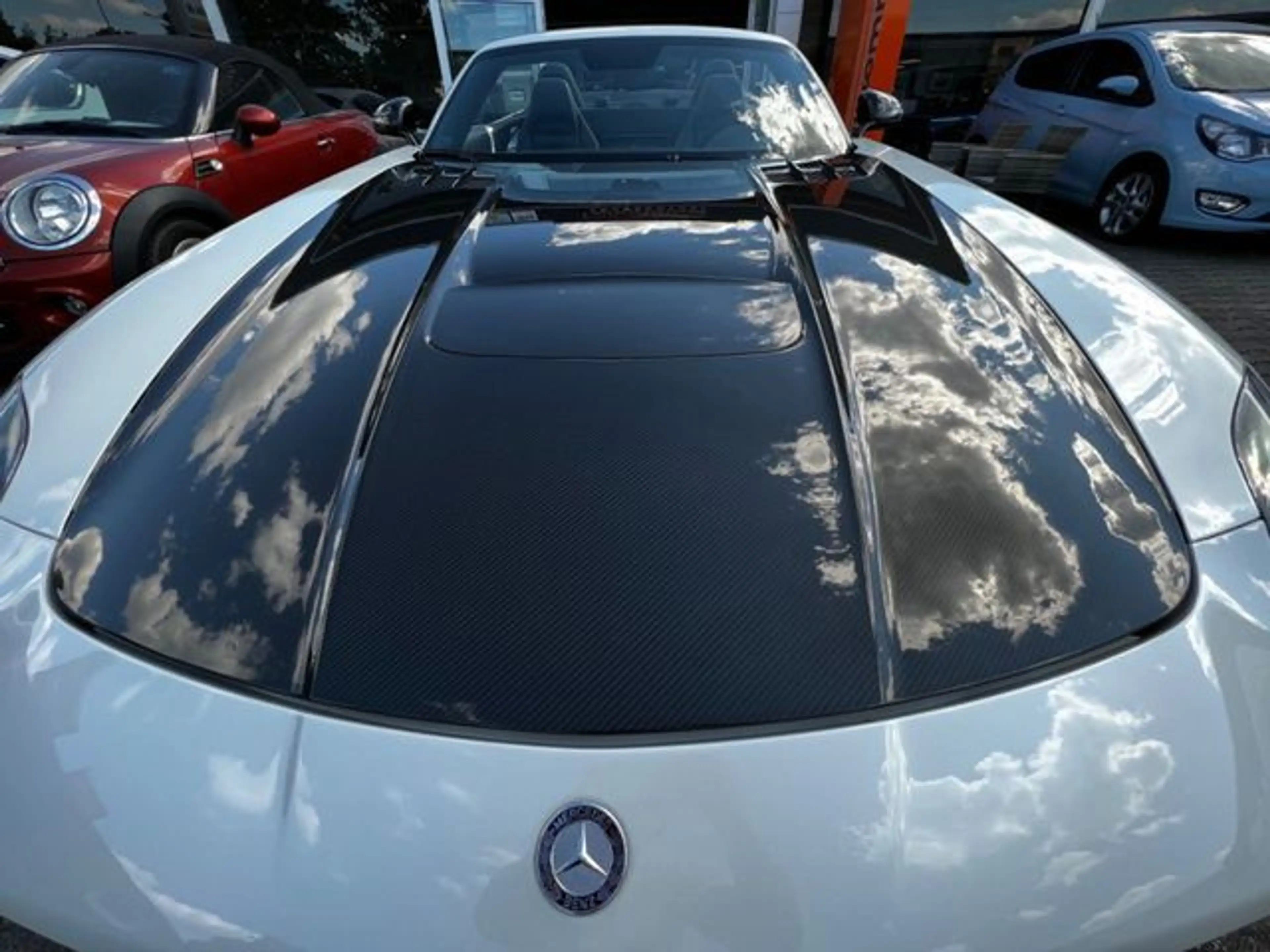 Mercedes-Benz SLS AMG GT FINAL EDITION 1/350 Roadster — photo 12