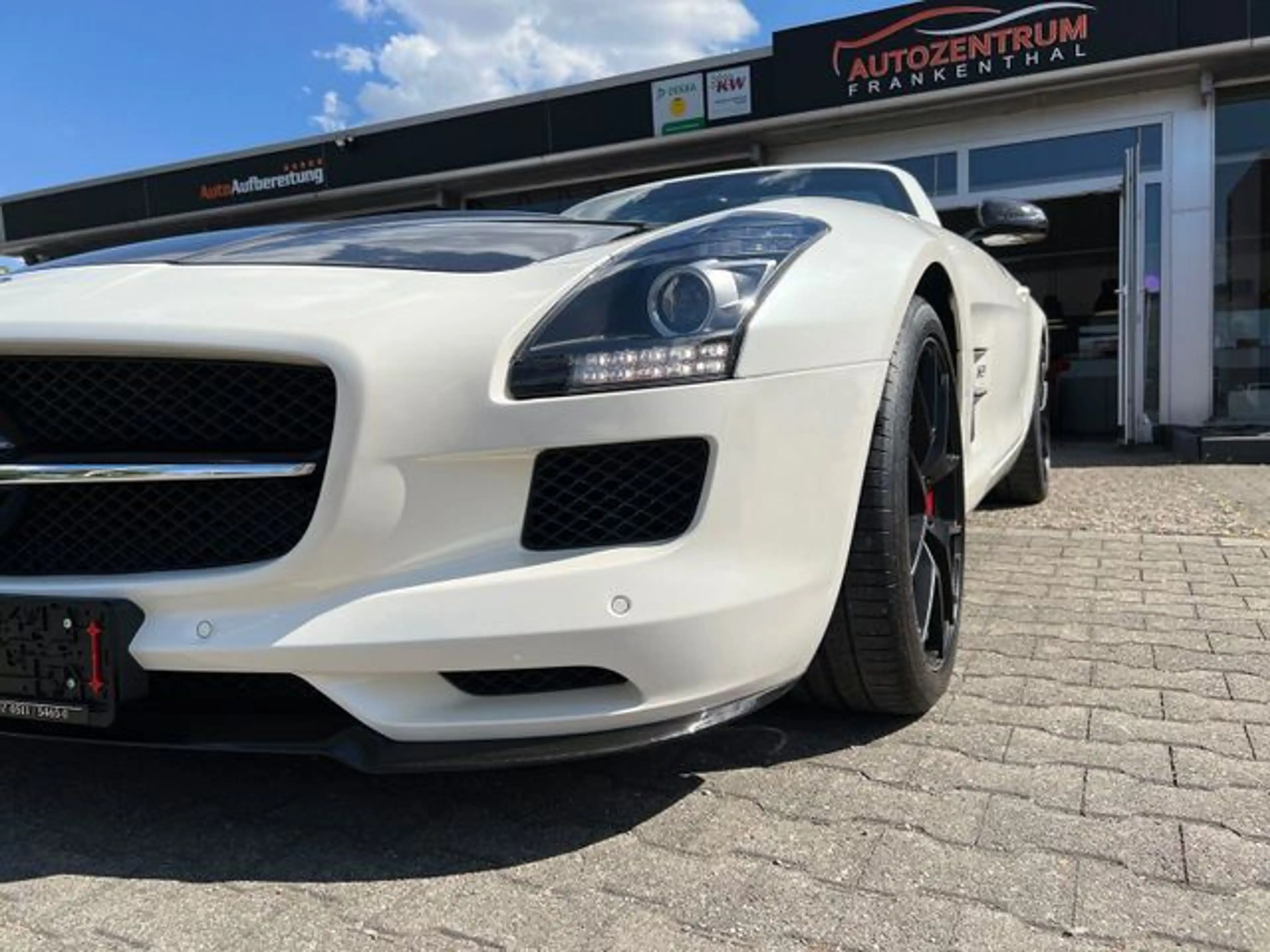Mercedes-Benz SLS AMG GT FINAL EDITION 1/350 Roadster — photo 4