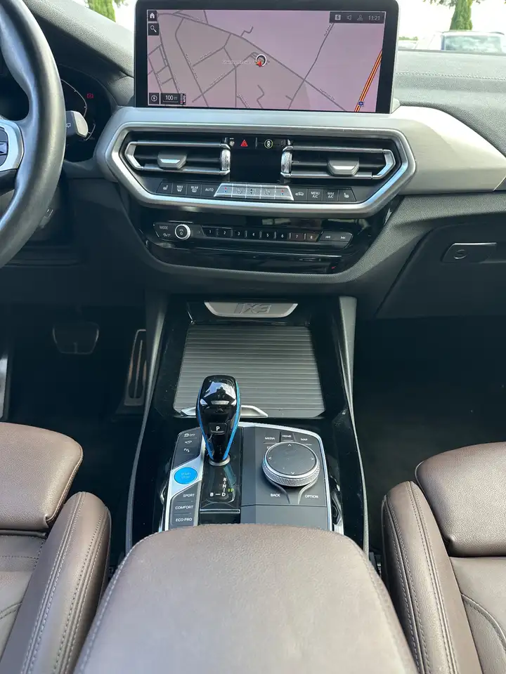 BMW iX3 Impressive NAV+LED+PANO+AHK+HUD+360°-KAM+20ZOLL, миниатюра 17