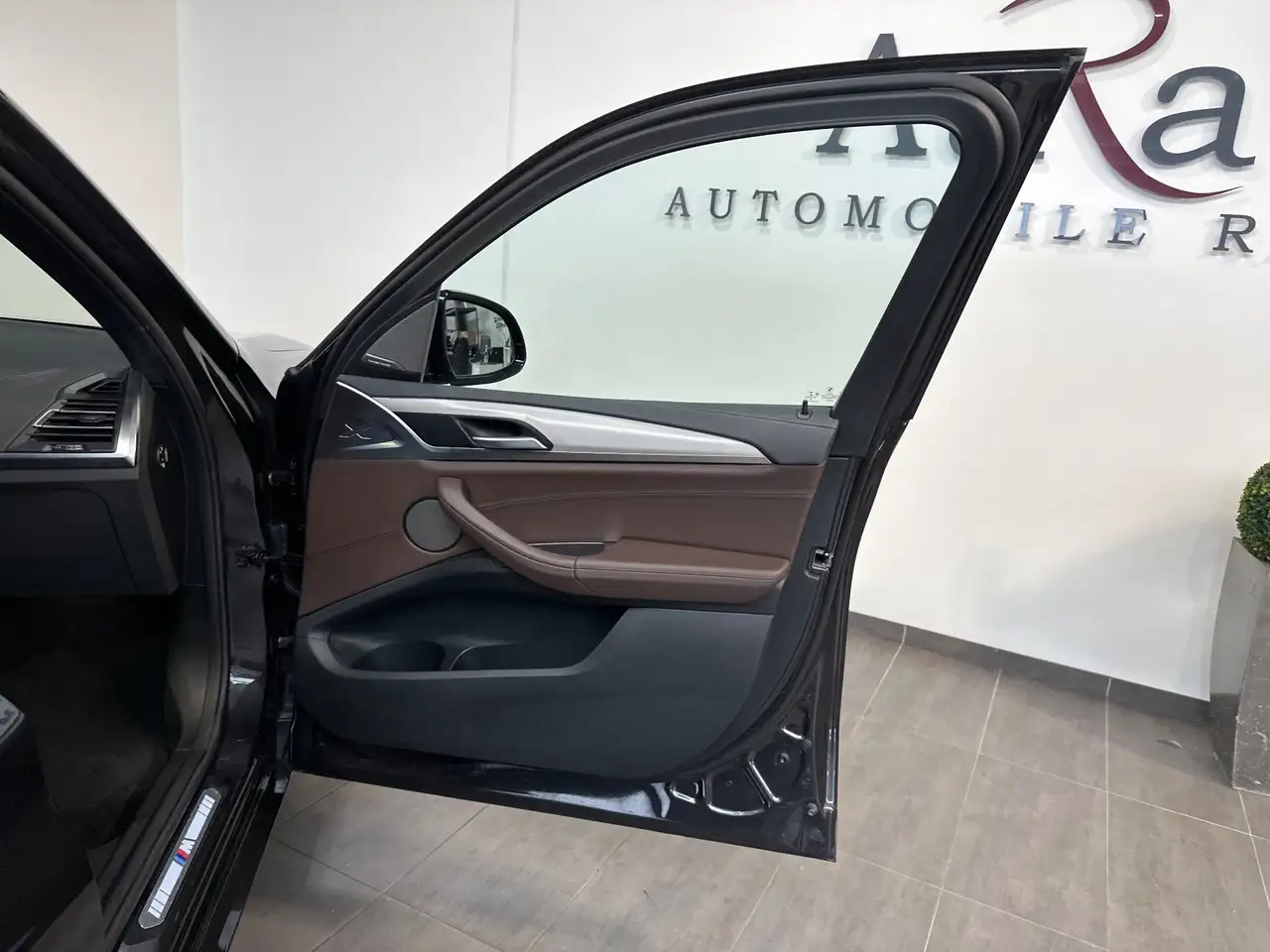 BMW iX3 Impressive NAV+LED+PANO+AHK+HUD+360°-KAM+20ZOLL, миниатюра 7