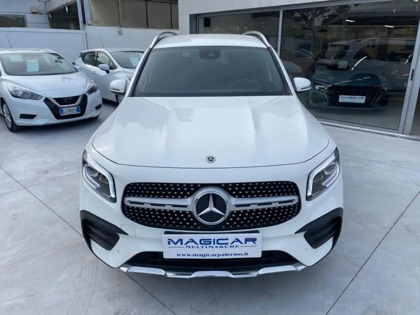 Mercedes-Benz GLB 200 GLB - X247 2019 d Premium auto Bianco - 2