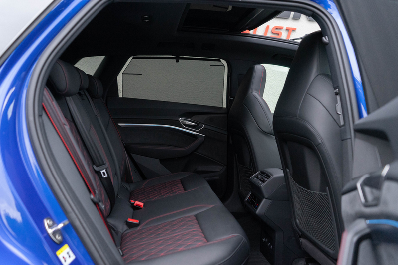 Audi SQ8 e-tron Quattro 371kW — photo 23
