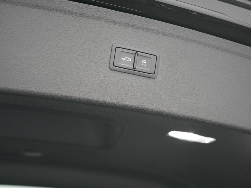 Audi Q5 55 TFSI e S Line PHEV 367pk Dealer O.H. | Alcantar — photo 34