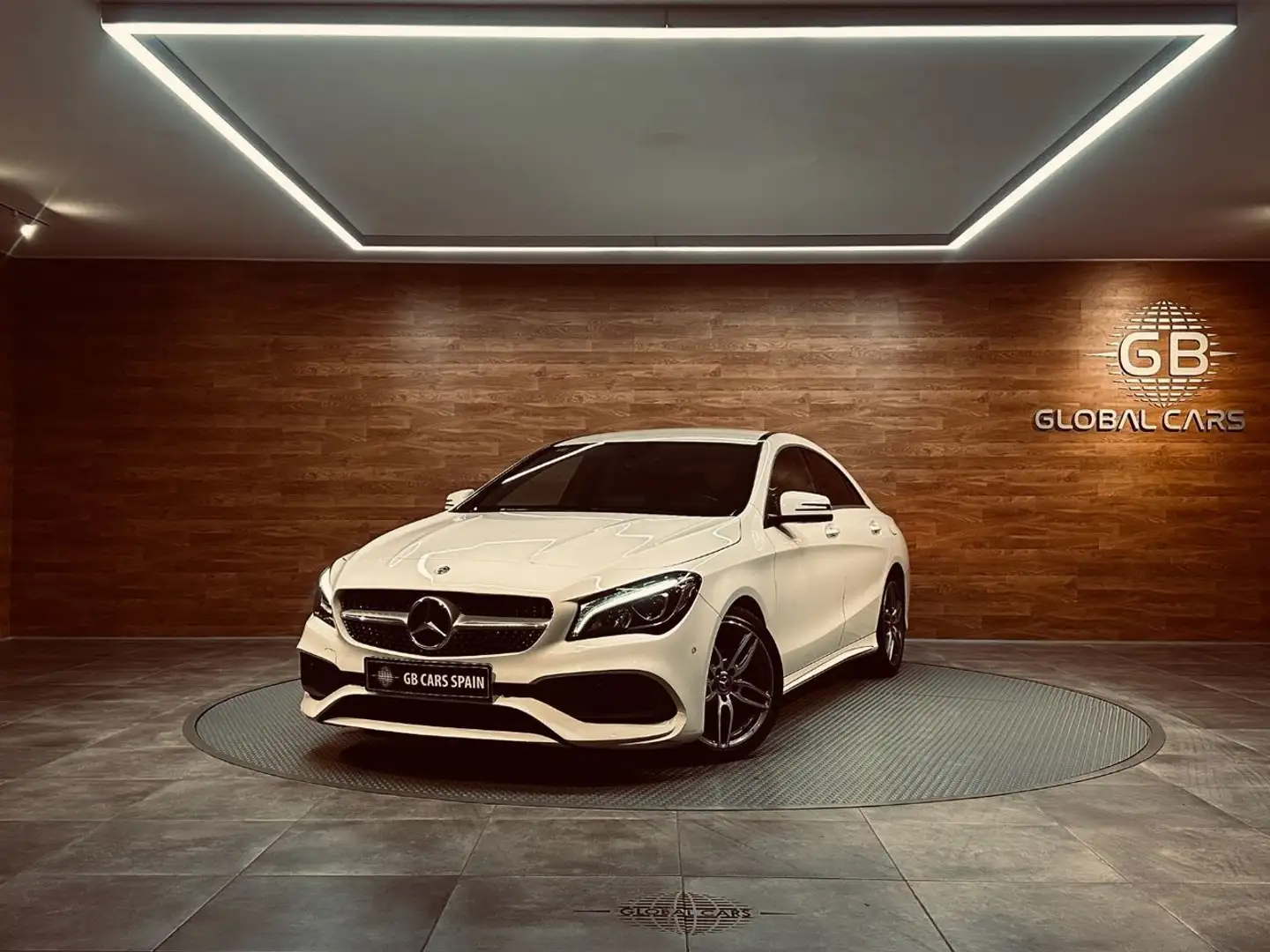 Mercedes-Benz CLA 200 d Blanco - 1