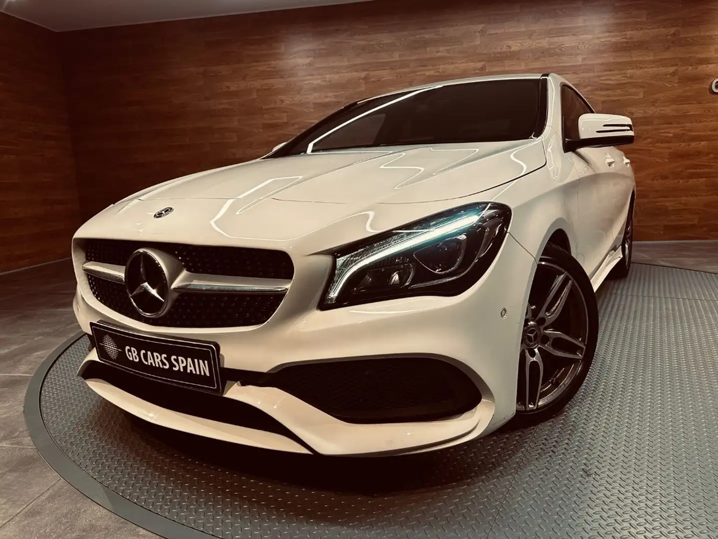 Mercedes-Benz CLA 200 d Blanco - 2