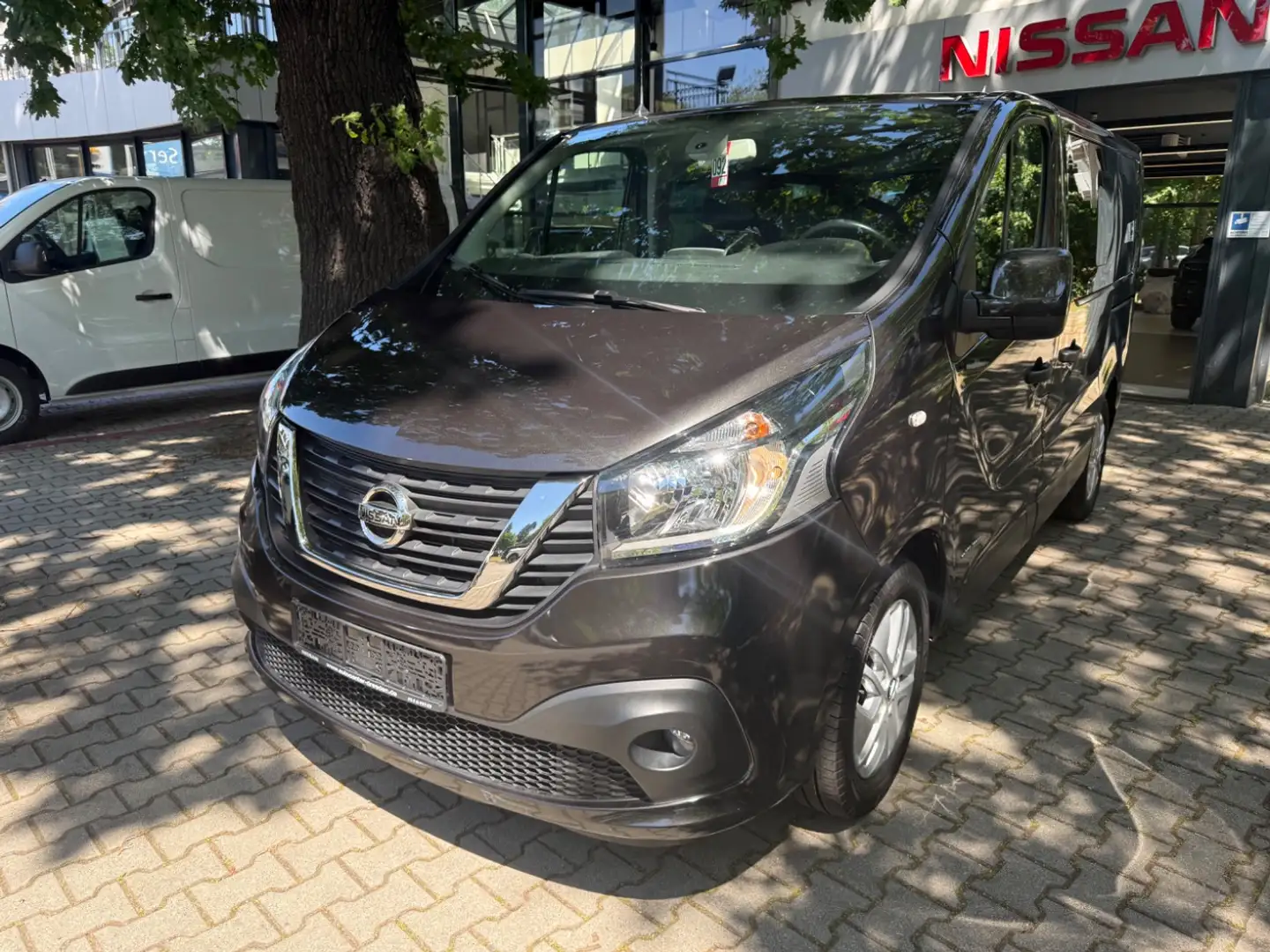 Nissan NV300 Kombi dCi 145 L1H1  2.7t PREMIUM +8-Sitze Zwart - 2