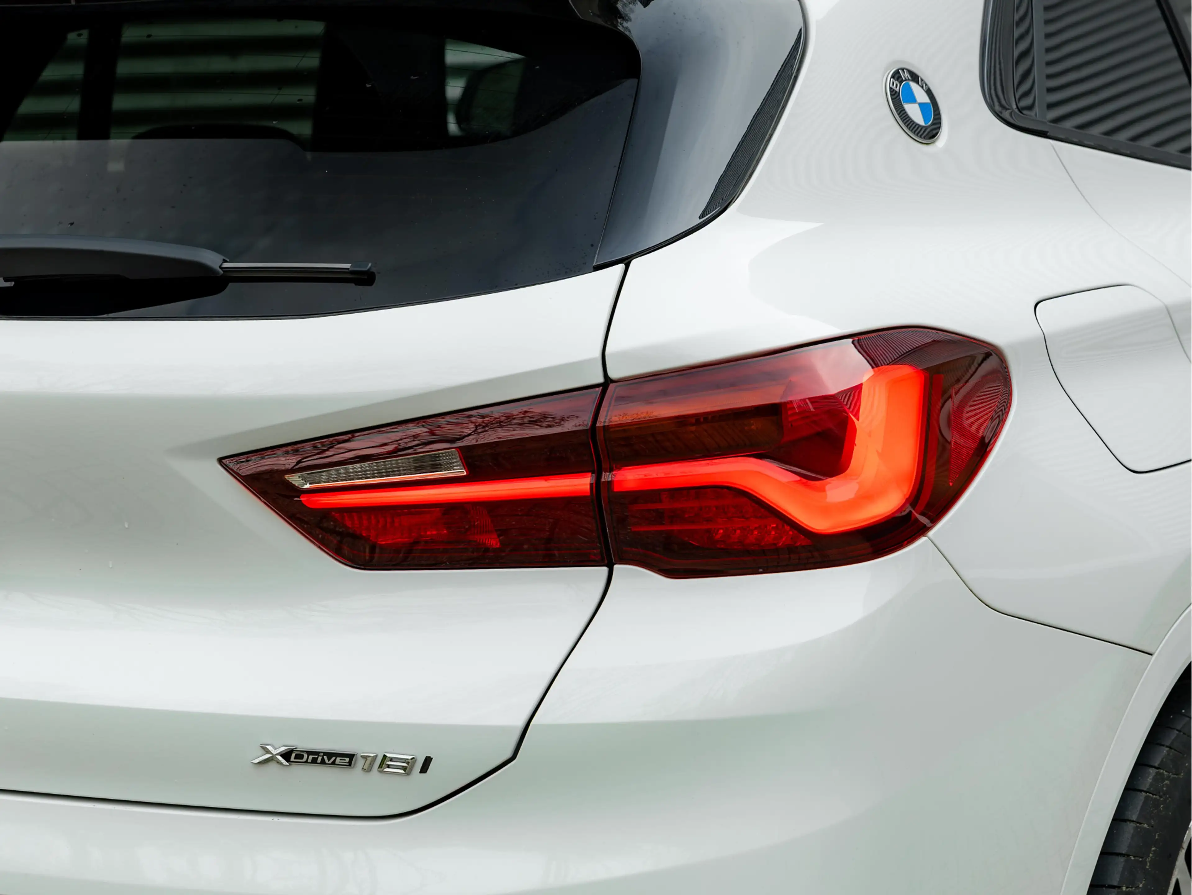 BMW X2 sDrive18i M-Sport - Camera - Head-Up - Hifi - Adap — photo 13