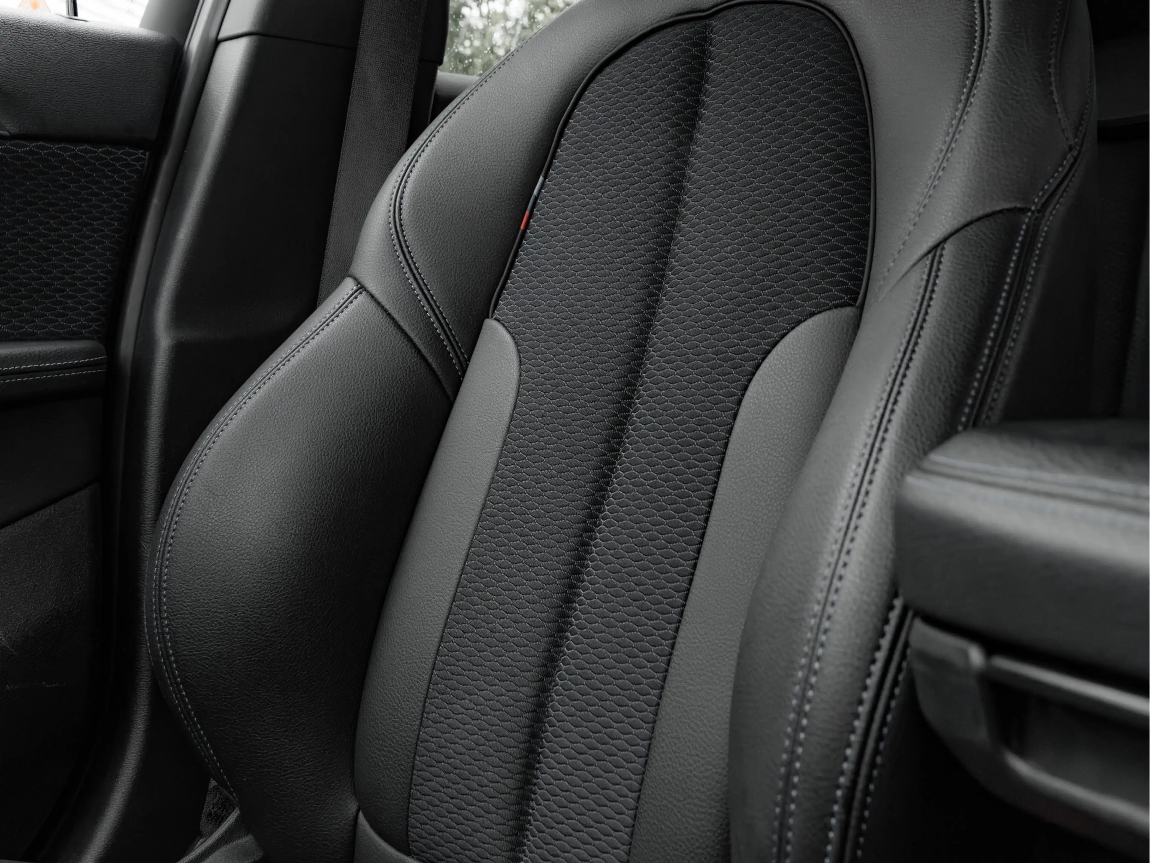 BMW X2 sDrive18i M-Sport - Camera - Head-Up - Hifi - Adap — photo 21