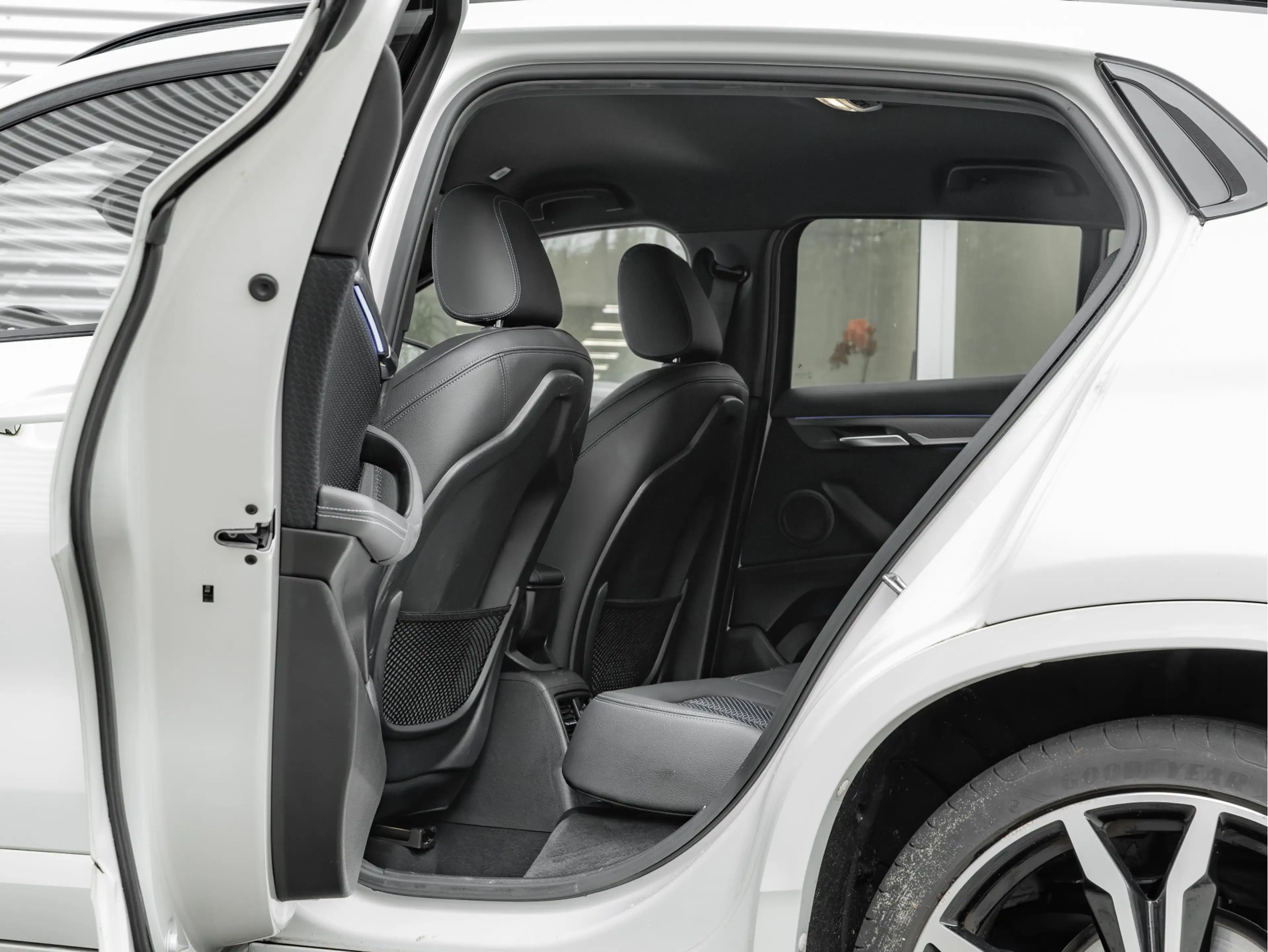 BMW X2 sDrive18i M-Sport - Camera - Head-Up - Hifi - Adap — photo 23