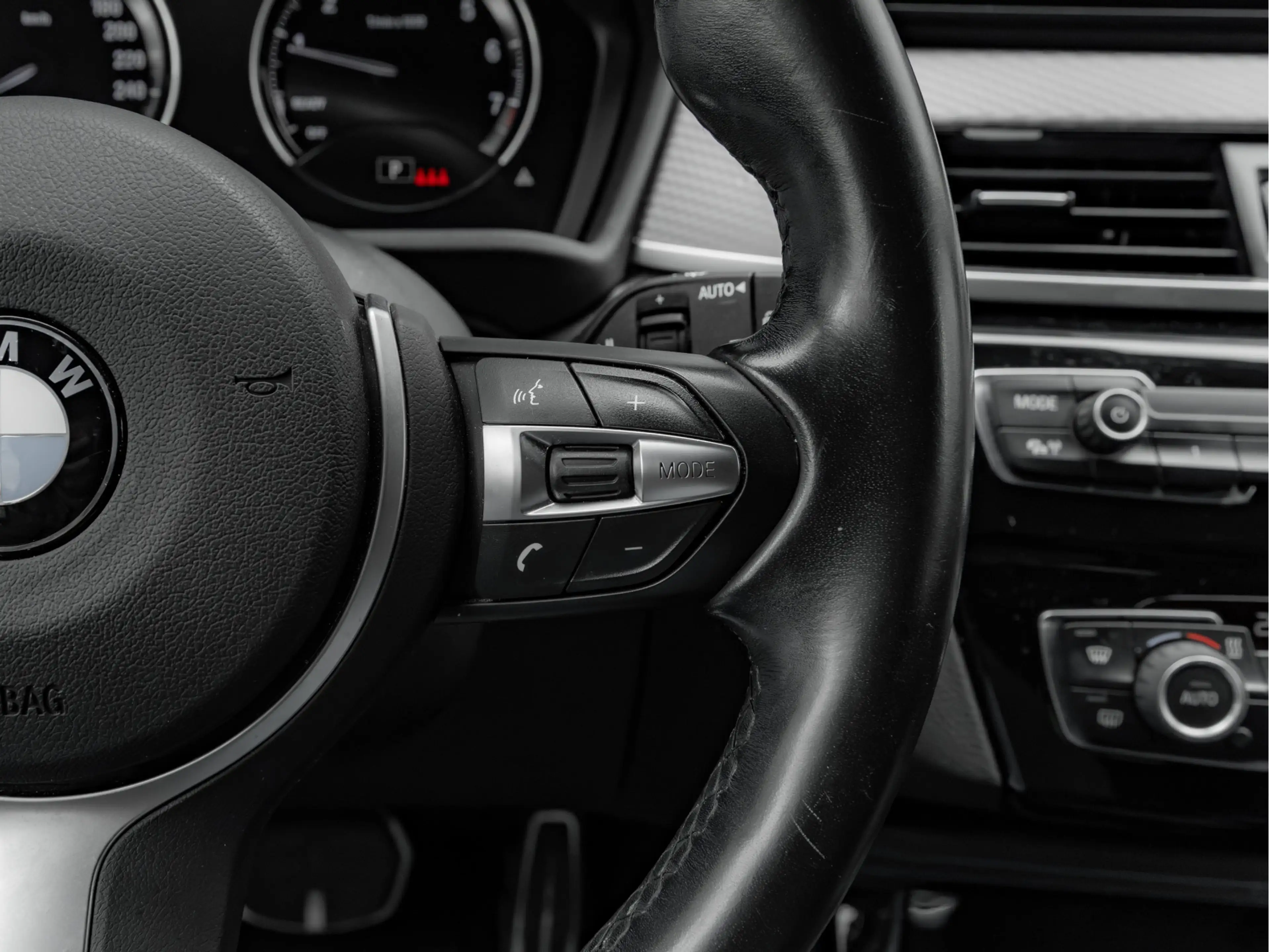BMW X2 sDrive18i M-Sport - Camera - Head-Up - Hifi - Adap — photo 30