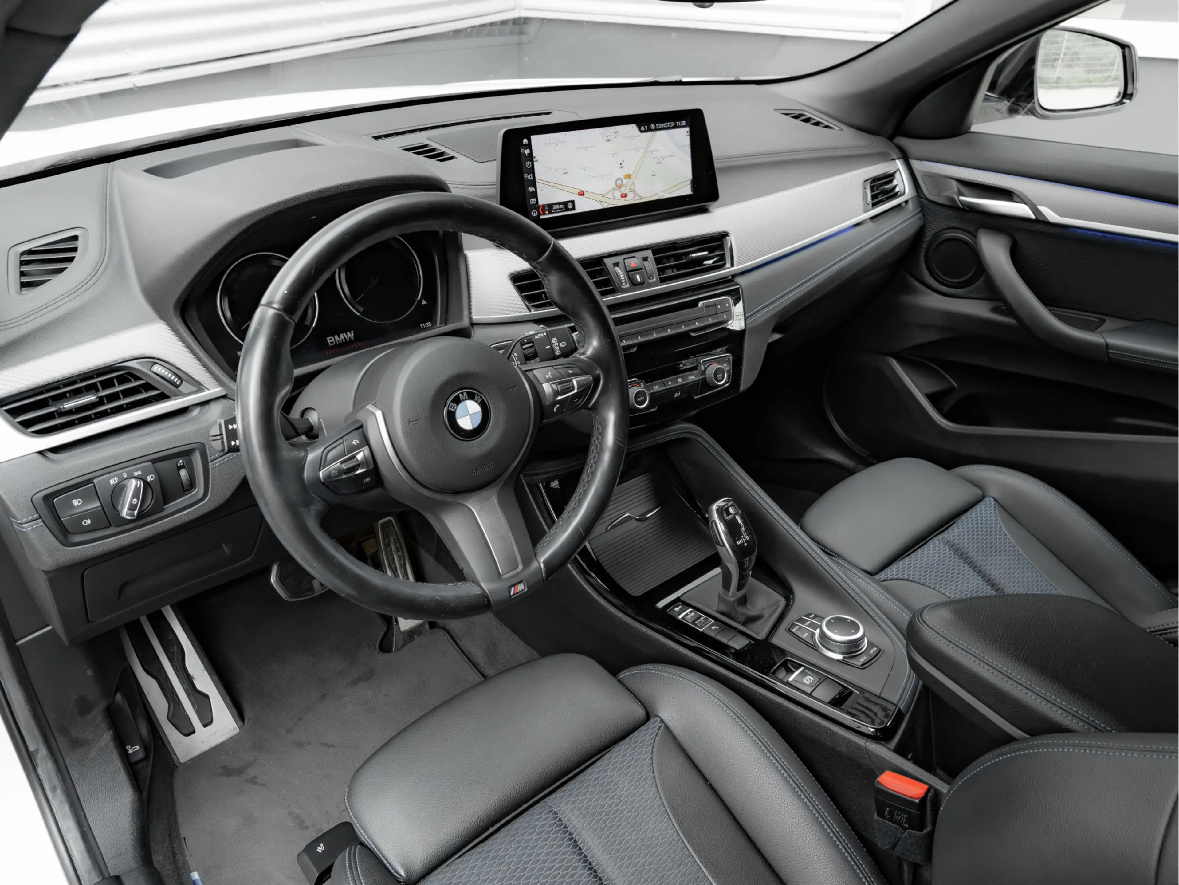 BMW X2 sDrive18i M-Sport - Camera - Head-Up - Hifi - Adap — photo 17