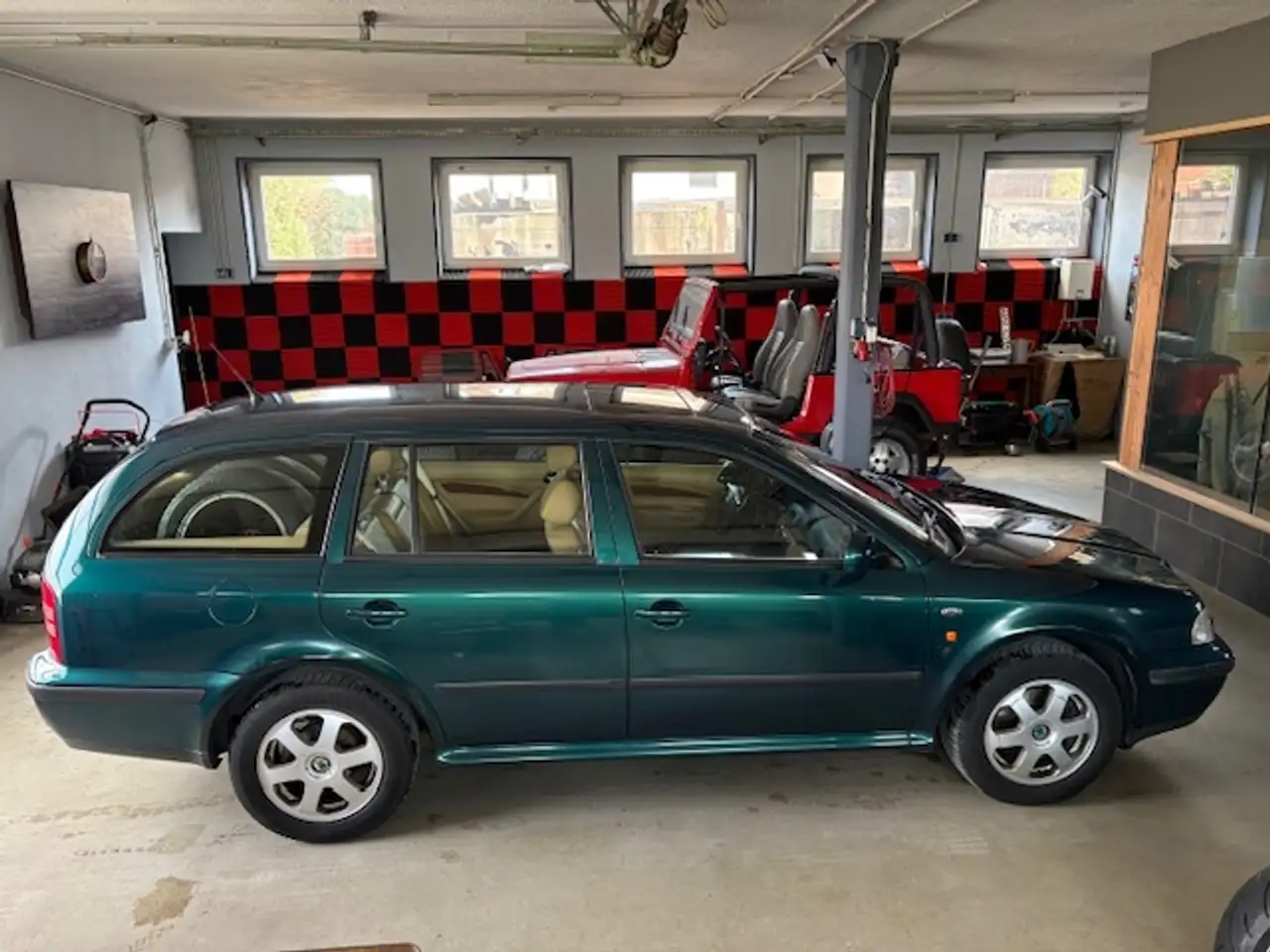 Skoda Octavia 1.8 T Laurin & Klement~Leder~SHZ~Klima~Schiebedach, foto 11