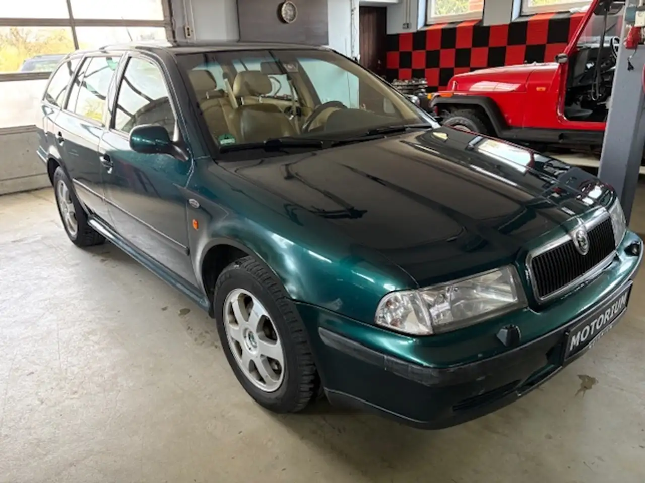 Skoda Octavia 1.8 T Laurin & Klement~Leder~SHZ~Klima~Schiebedach, foto 12