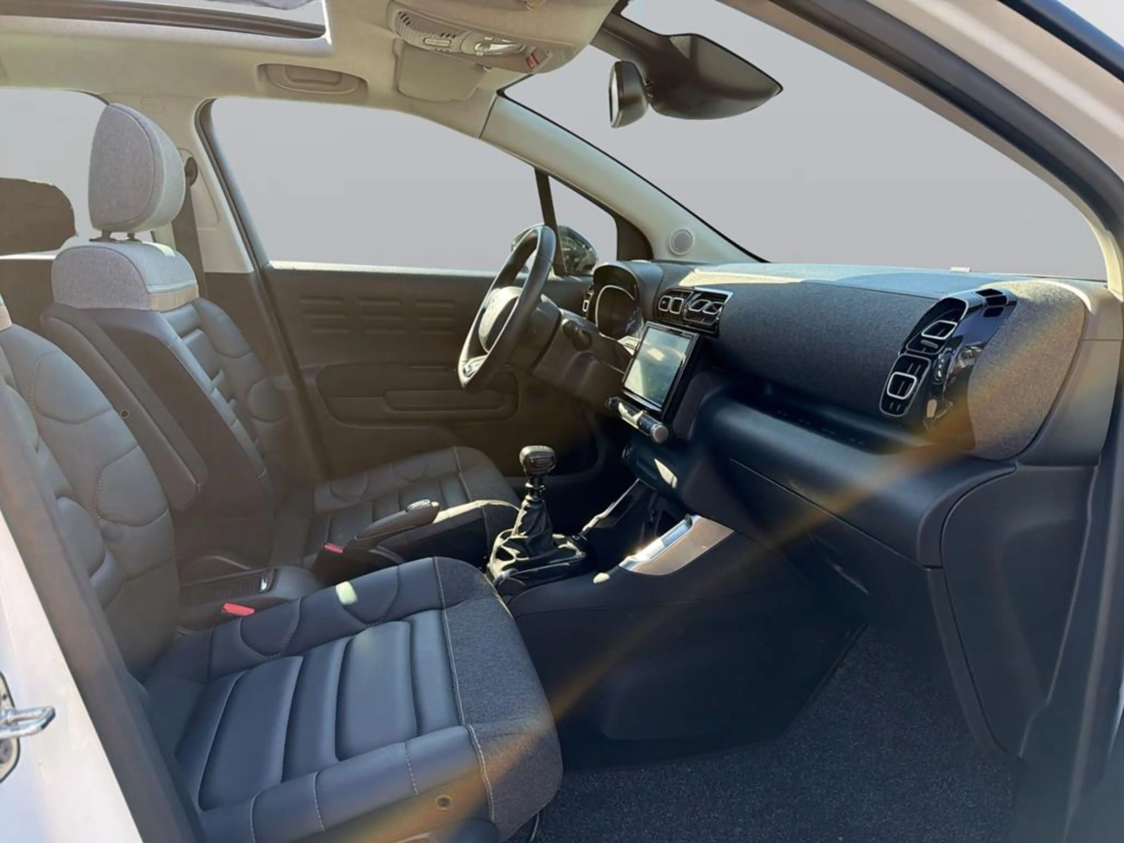 Citroen C3 Aircross Shine Pack PANO+KAMERA+KLIMA — photo 13