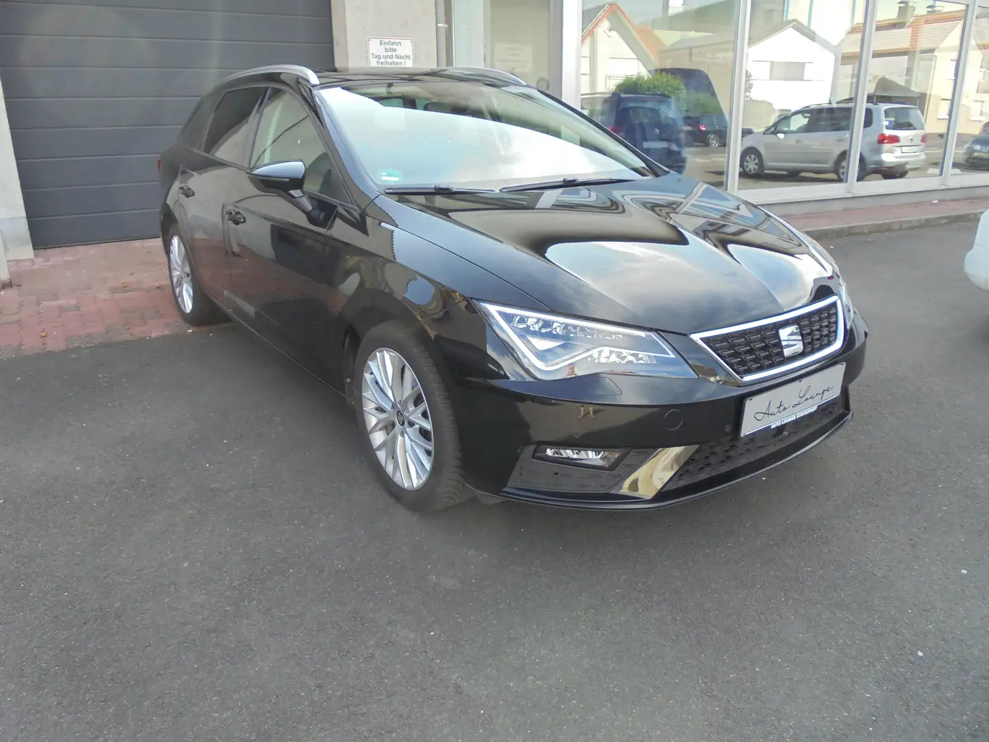 SEAT Leon Seat Leon ST Style LED*Pano*Kamera*PDC*Navi*Temp. Zwart - 1