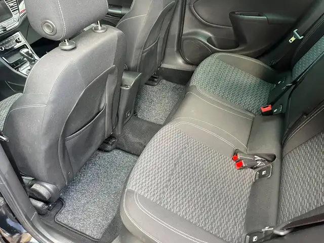 Opel Astra view 14