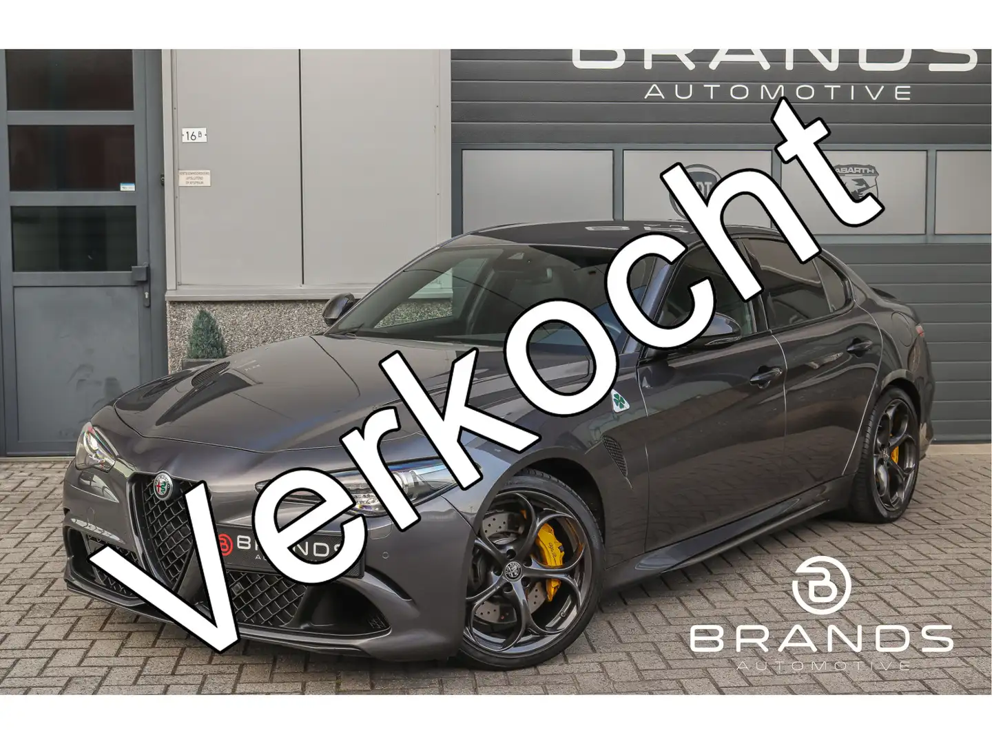 Alfa Romeo Giulia 2.9 V6 Quadrifoglio 510PK AUT Dealer onderh. Garan siva - 1